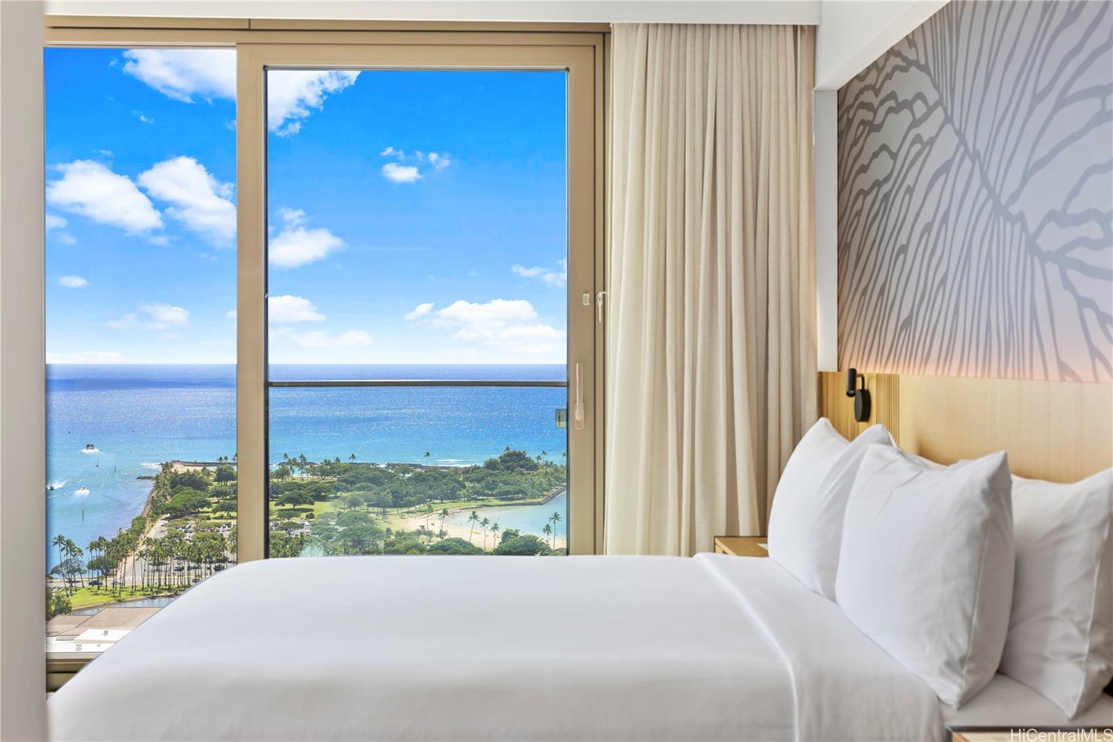 Sky Ala Moana East condo # 3201, Honolulu, Hawaii - photo 4 of 25