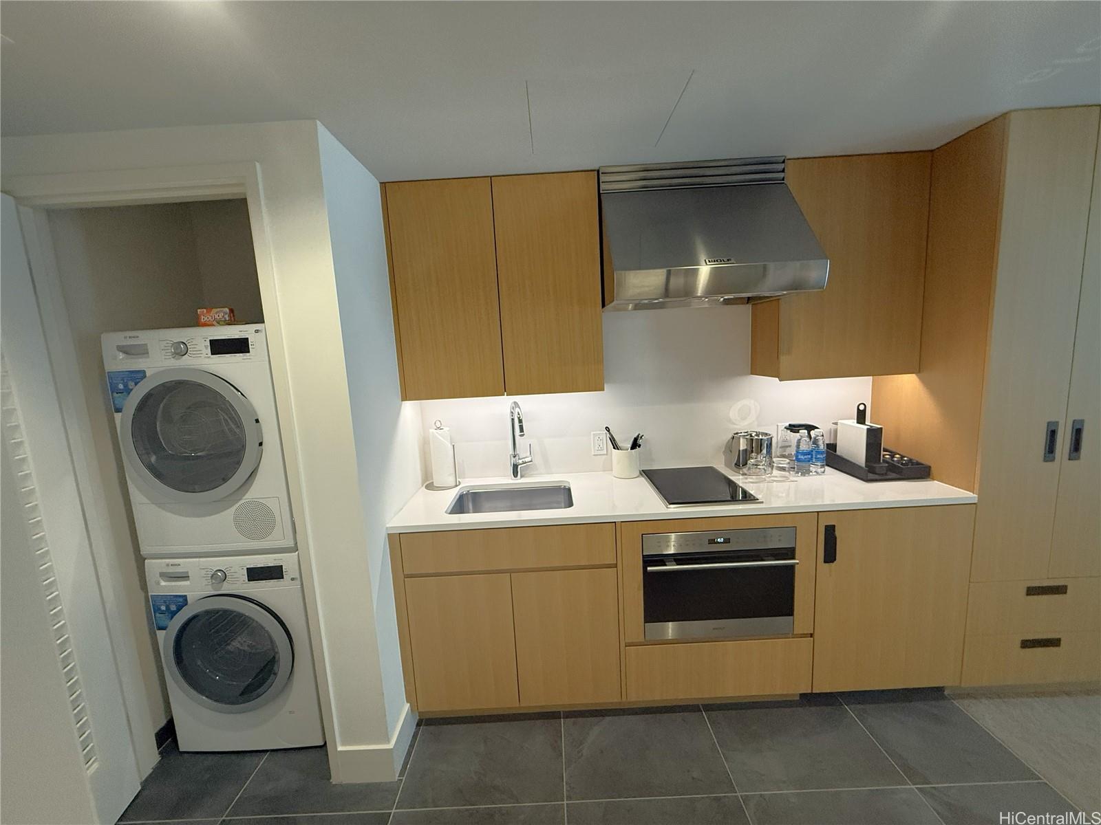 Sky Ala Moana East condo # 3306, Honolulu, Hawaii - photo 7 of 8