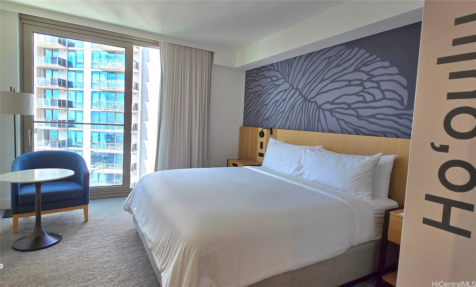 Sky Ala Moana East condo # 3308, Honolulu, Hawaii - photo 3 of 13