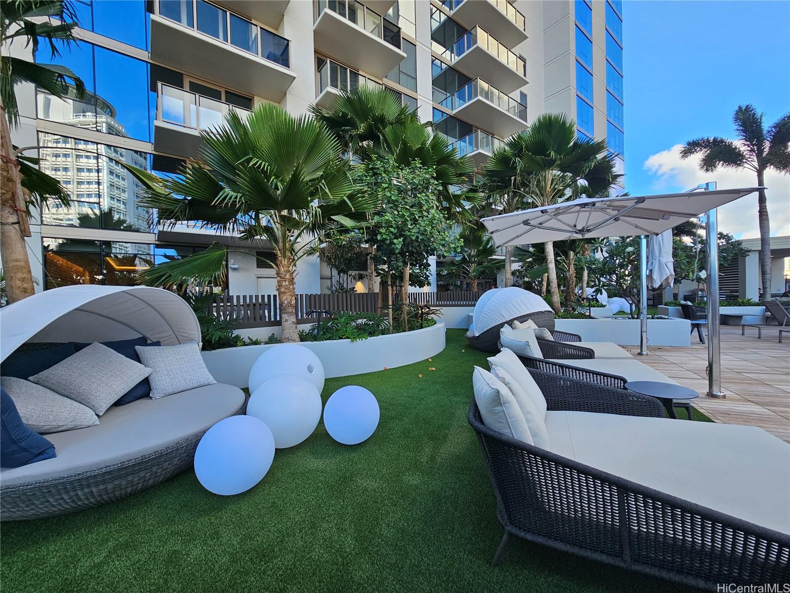 Sky Ala Moana East condo # 3308, Honolulu, Hawaii - photo 10 of 13