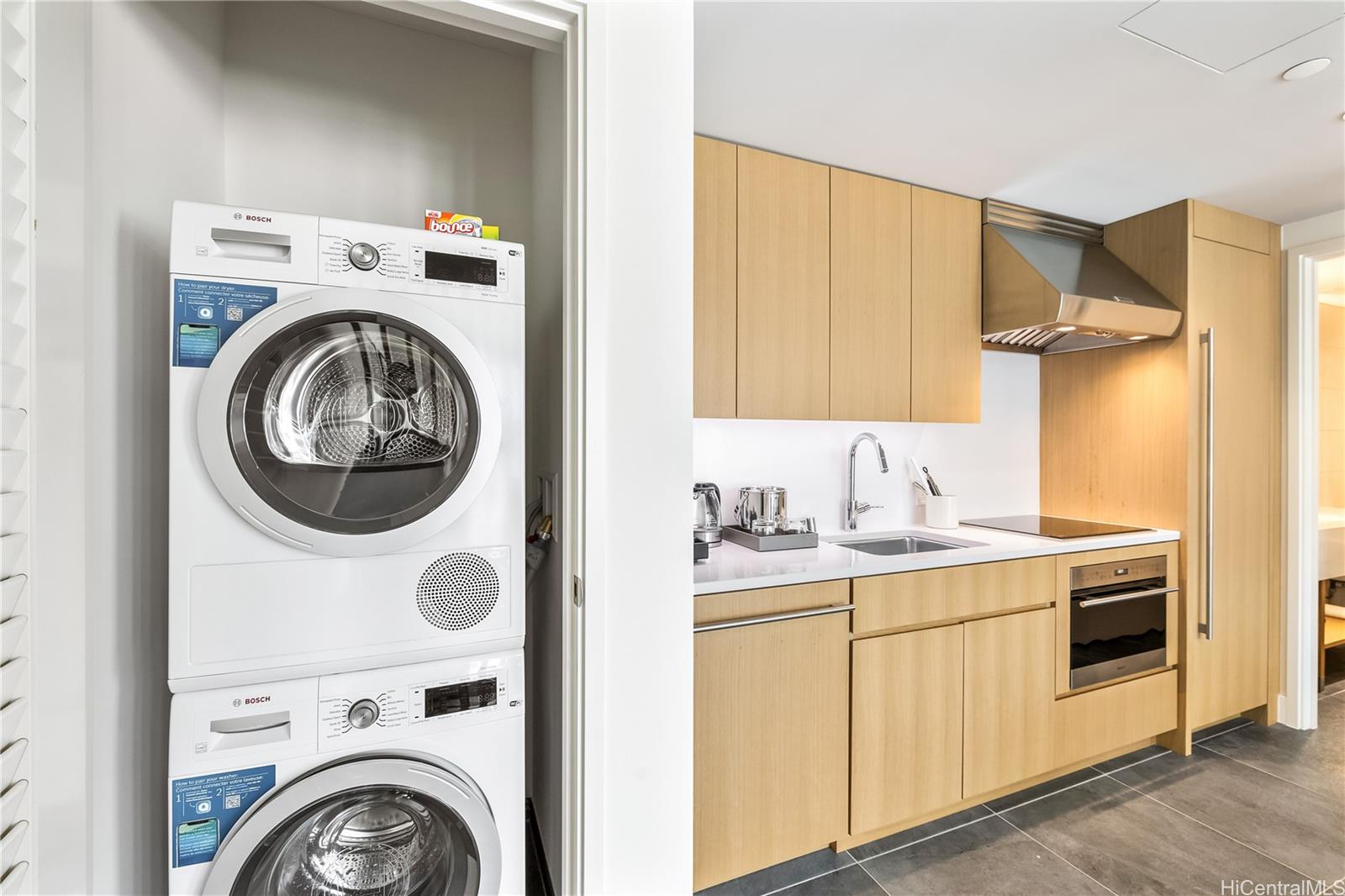 Sky Ala Moana East condo # 3312, Honolulu, Hawaii - photo 13 of 21