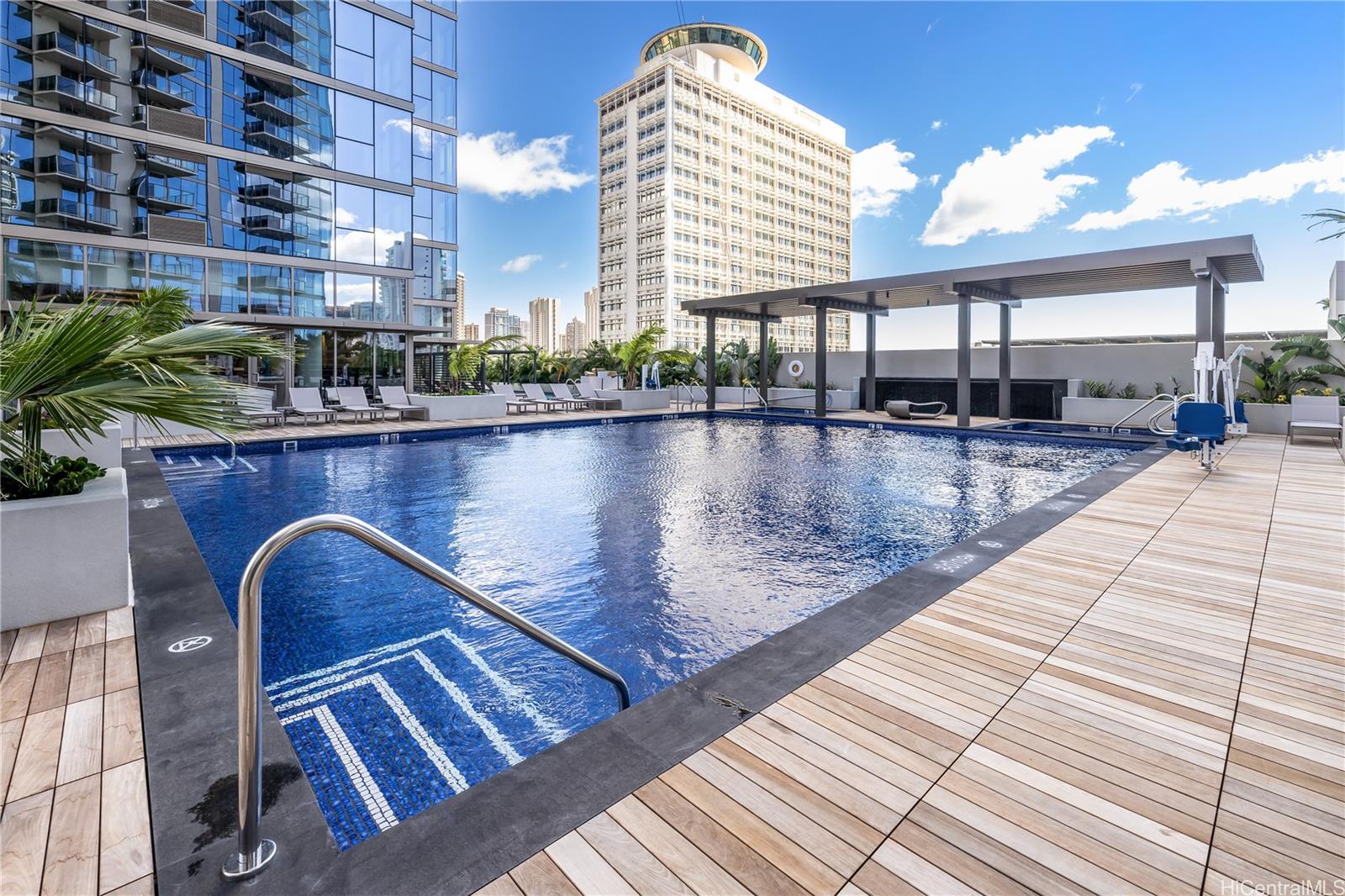 Sky Ala Moana East condo # 3312, Honolulu, Hawaii - photo 14 of 21