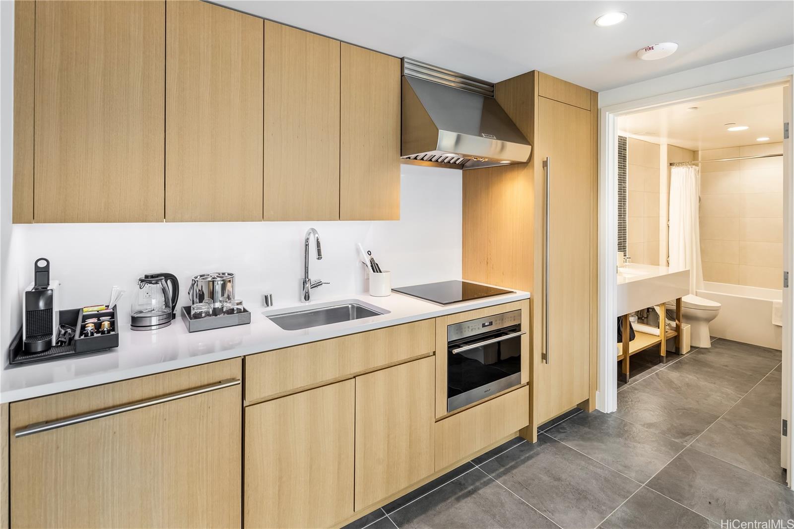 Sky Ala Moana East condo # 3312, Honolulu, Hawaii - photo 5 of 21