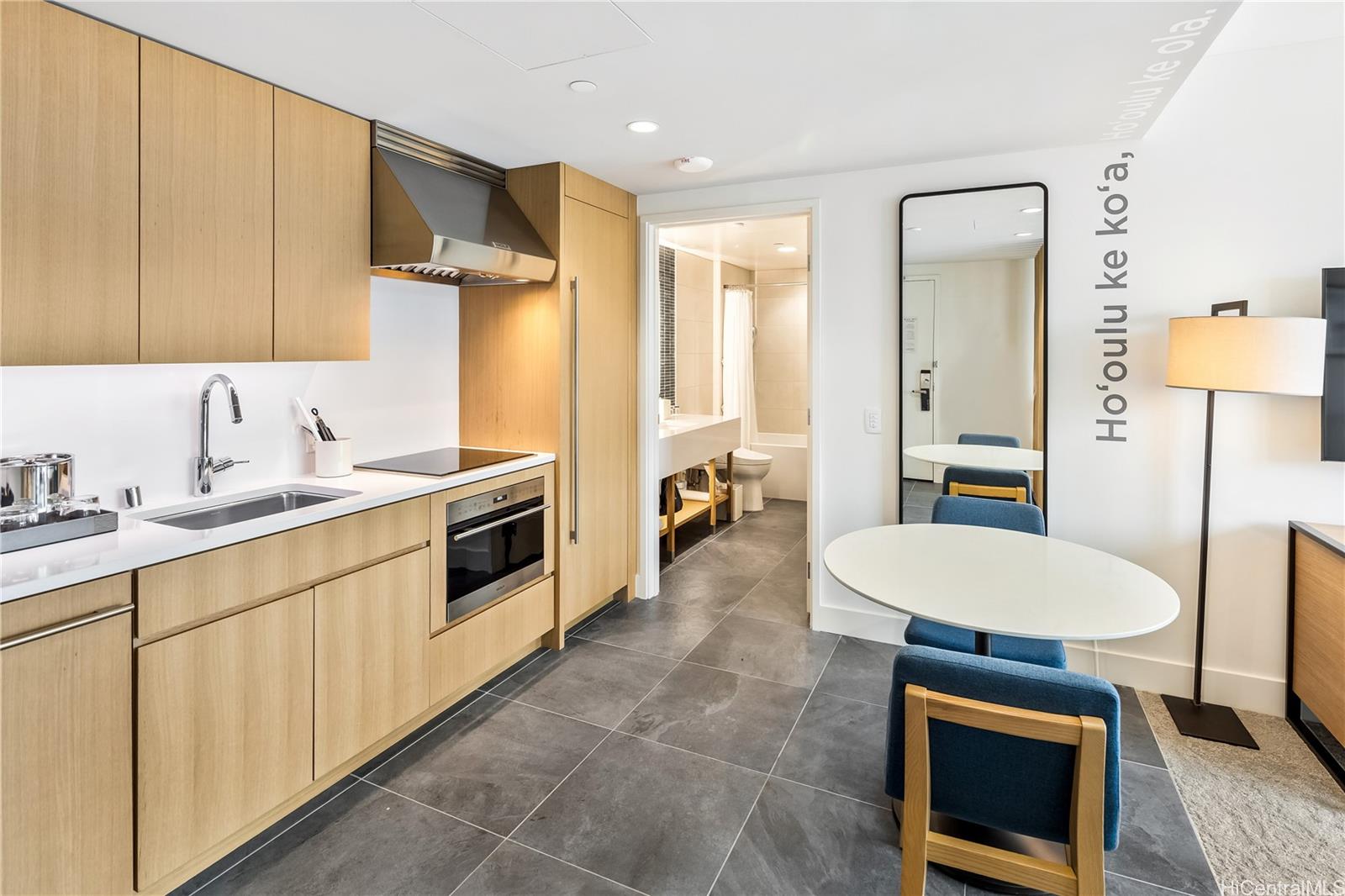 Sky Ala Moana East condo # 3312, Honolulu, Hawaii - photo 6 of 21