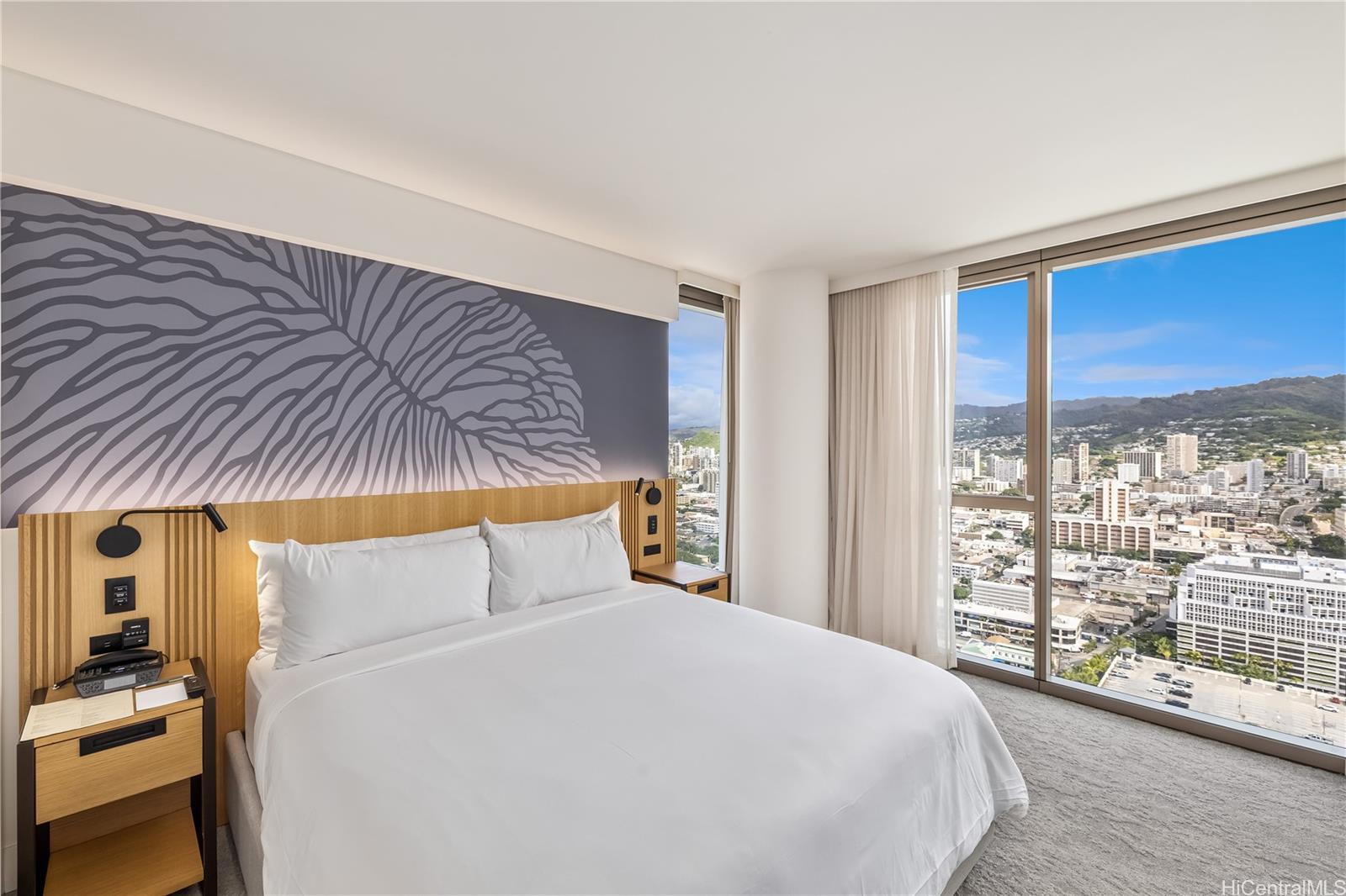 Sky Ala Moana East condo # 3312, Honolulu, Hawaii - photo 10 of 21