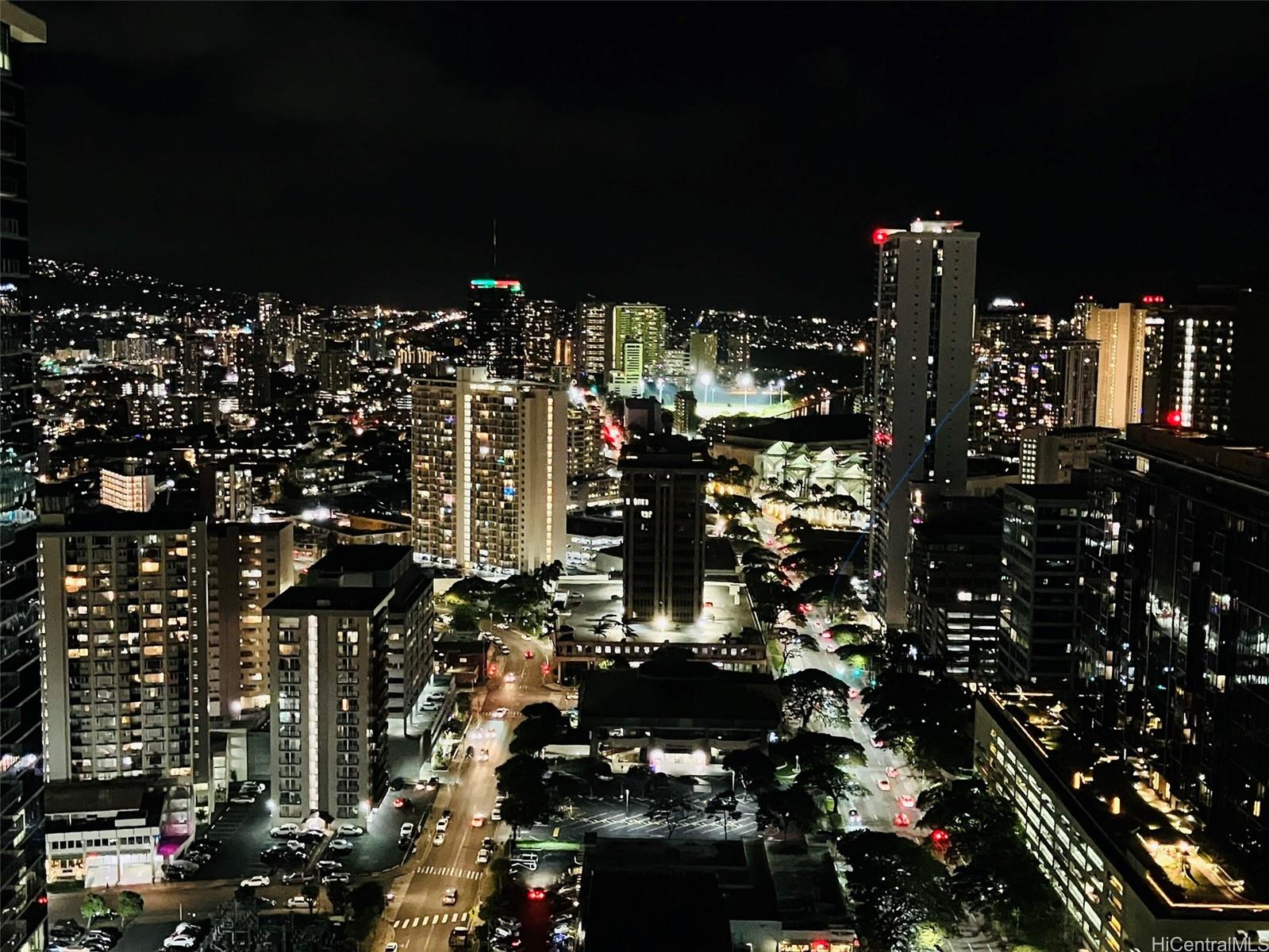 Sky Ala Moana East condo # 3506, Honolulu, Hawaii - photo 14 of 19