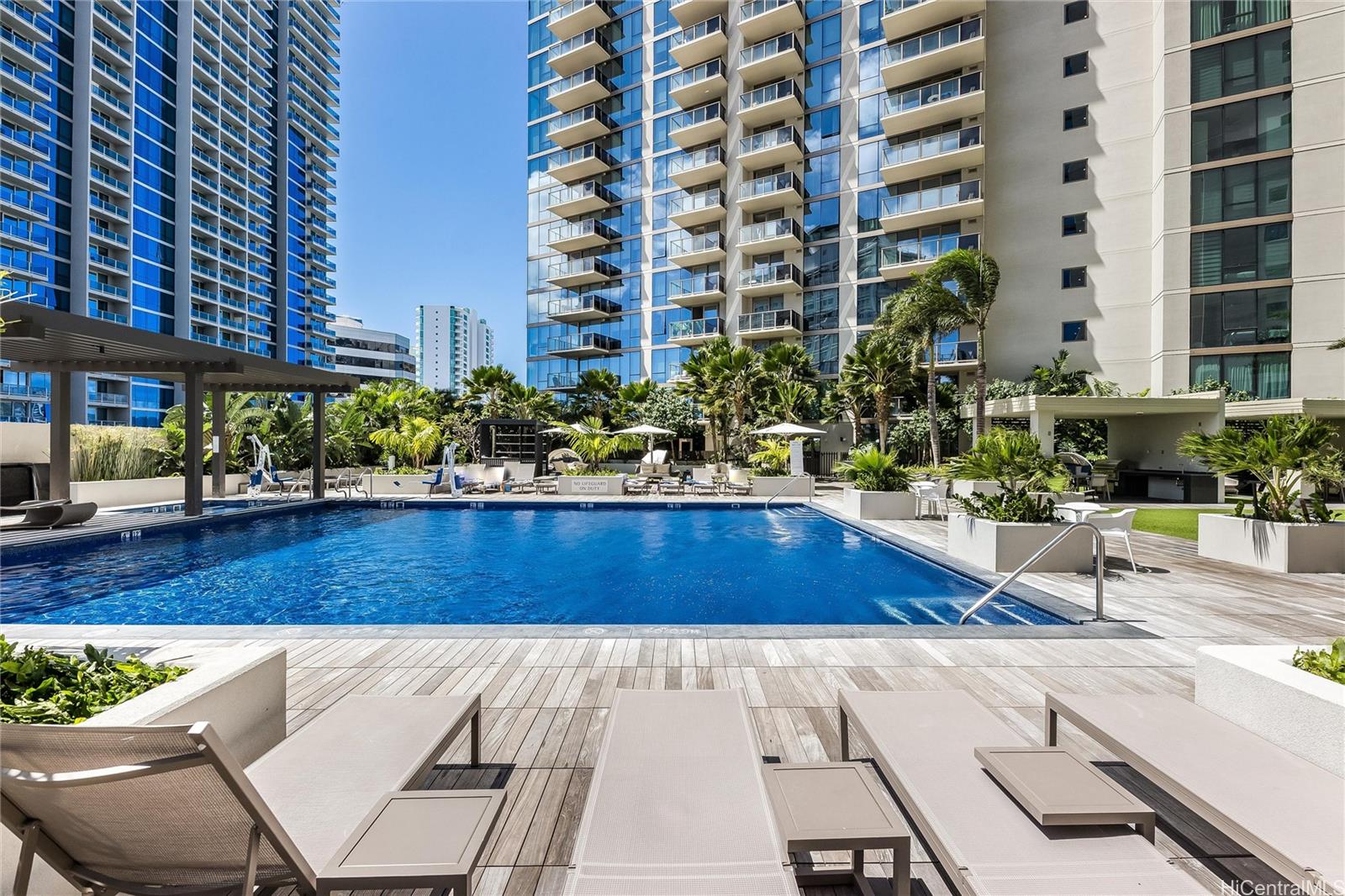 Sky Ala Moana East condo # 3605, Honolulu, Hawaii - photo 21 of 24