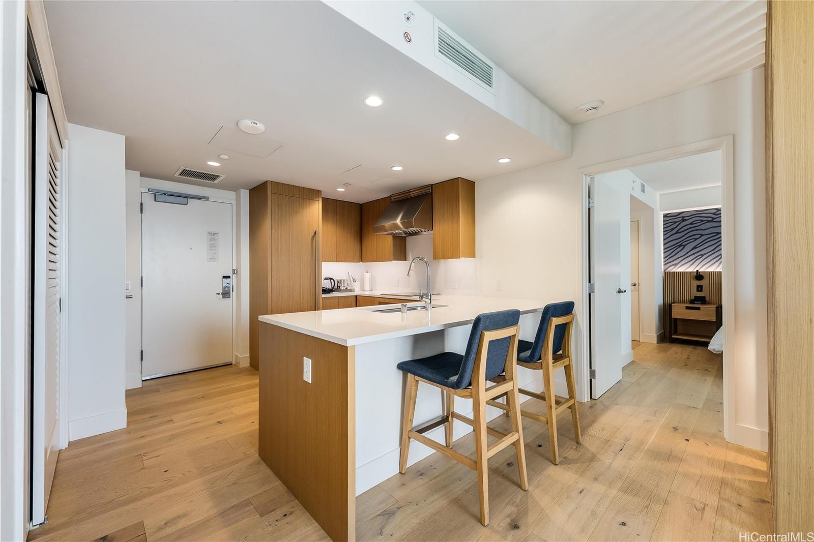 Sky Ala Moana East condo # 3605, Honolulu, Hawaii - photo 7 of 24