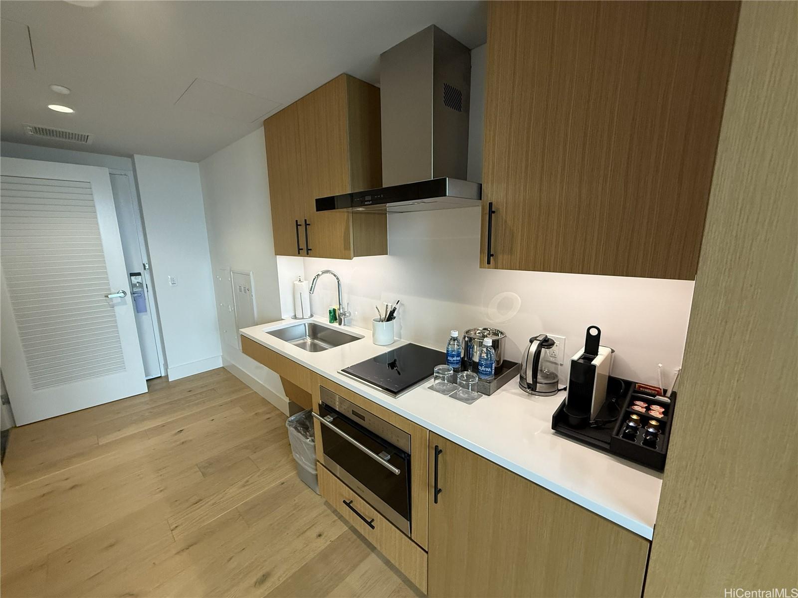 Sky Ala Moana East condo # 3608, Honolulu, Hawaii - photo 3 of 10