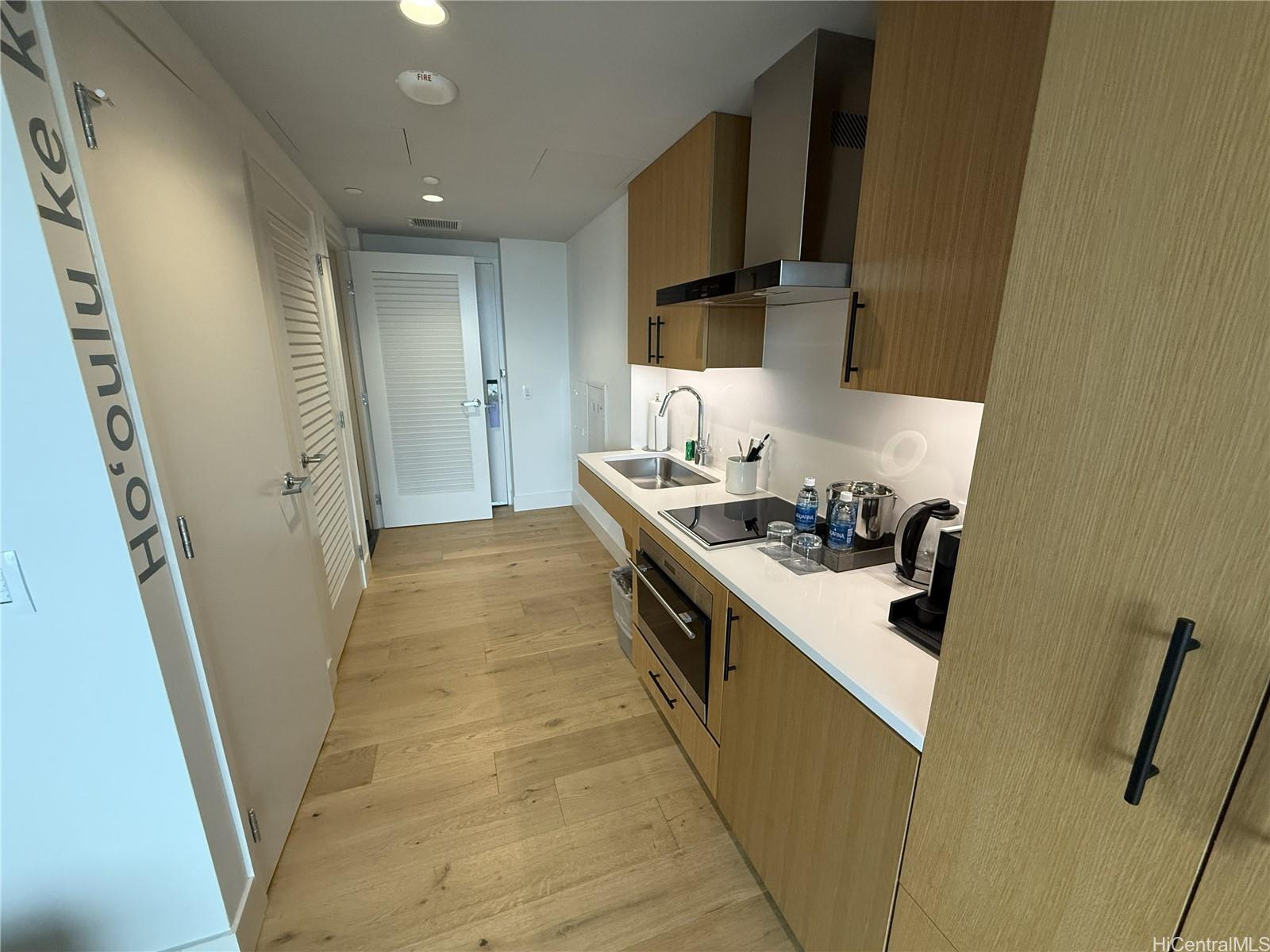 Sky Ala Moana East condo # 3608, Honolulu, Hawaii - photo 5 of 10