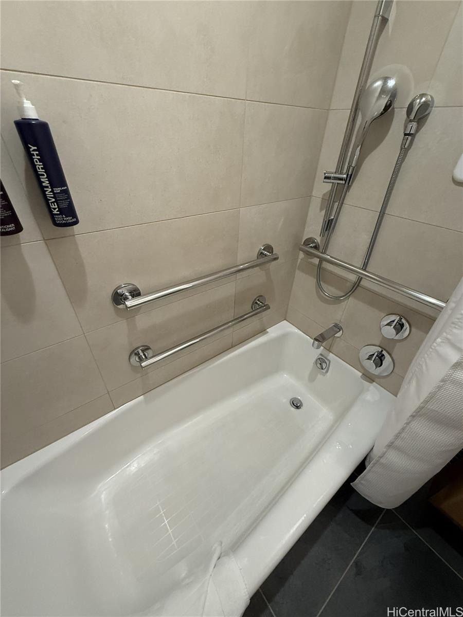 Sky Ala Moana East condo # 3608, Honolulu, Hawaii - photo 9 of 10