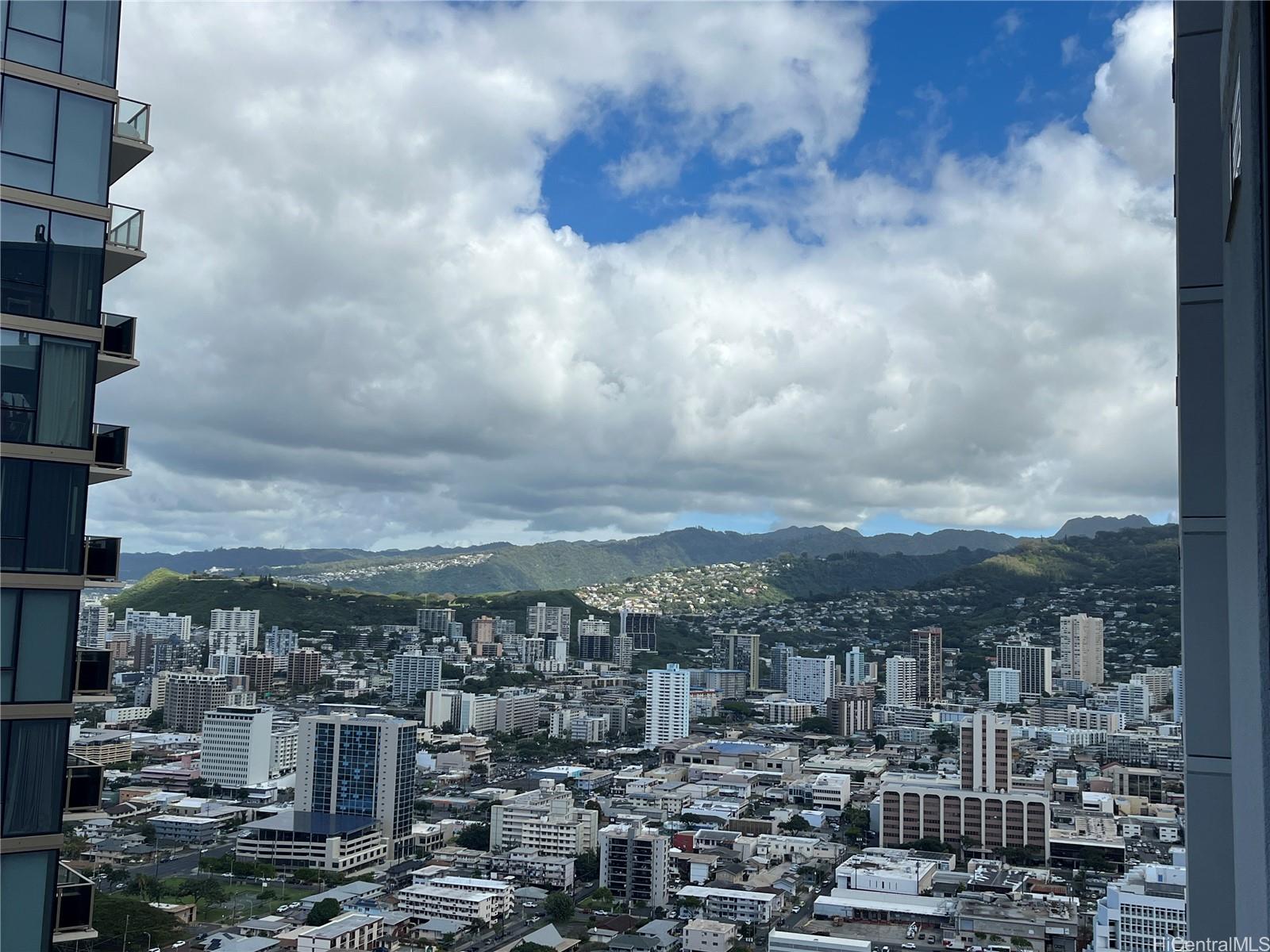 Sky Ala Moana East condo # 3704, Honolulu, Hawaii - photo 17 of 17