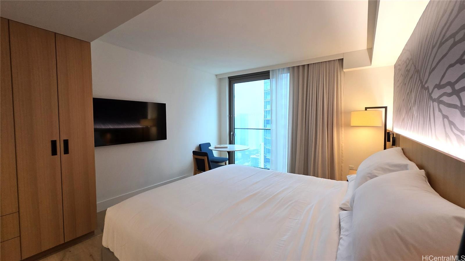 Sky Ala Moana East condo # 3704, Honolulu, Hawaii - photo 8 of 14