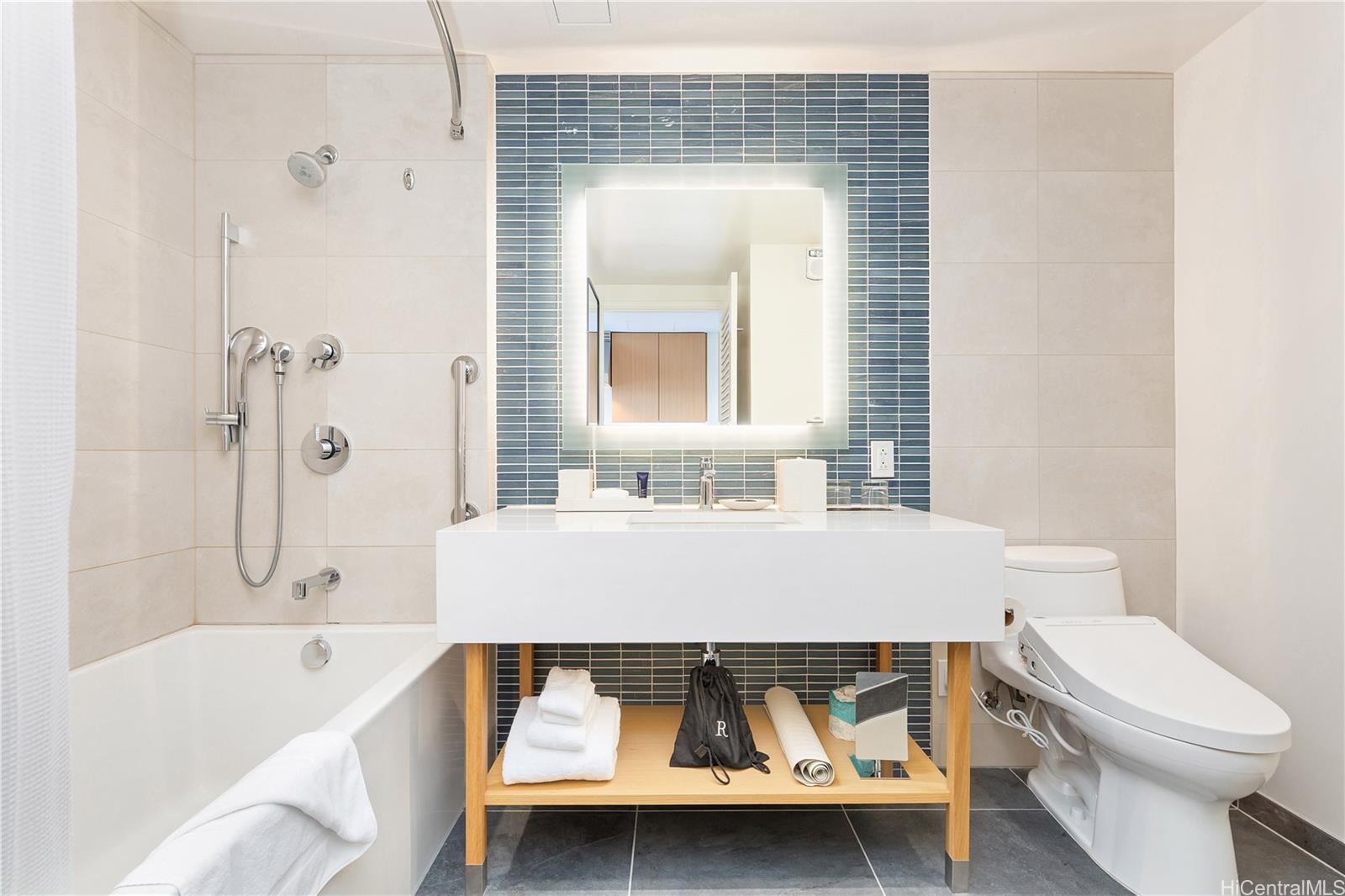 Sky Ala Moana East condo # 3808, Honolulu, Hawaii - photo 12 of 25