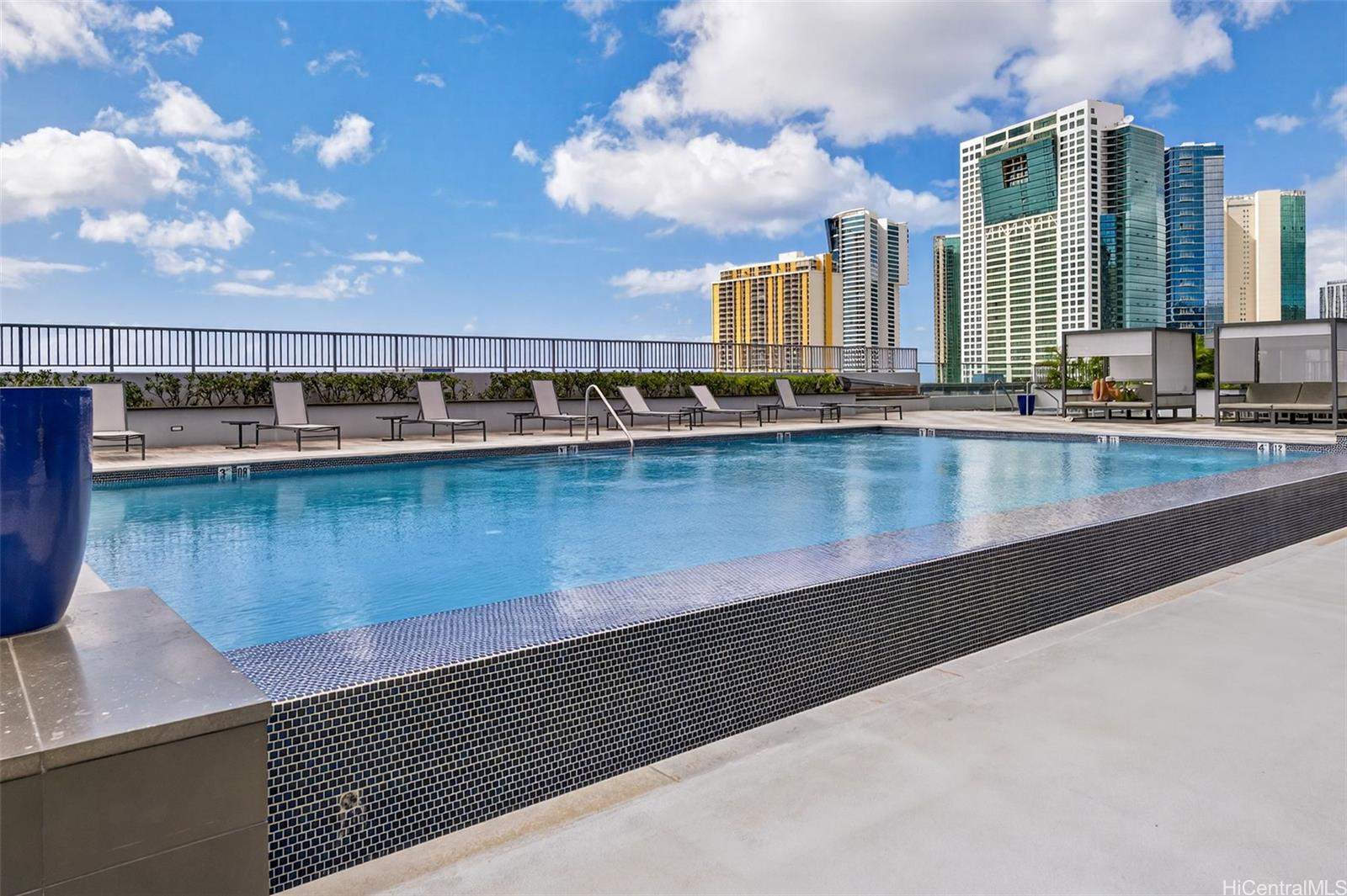 The Central Ala Moana condo # 2009, Honolulu, Hawaii - photo 20 of 25