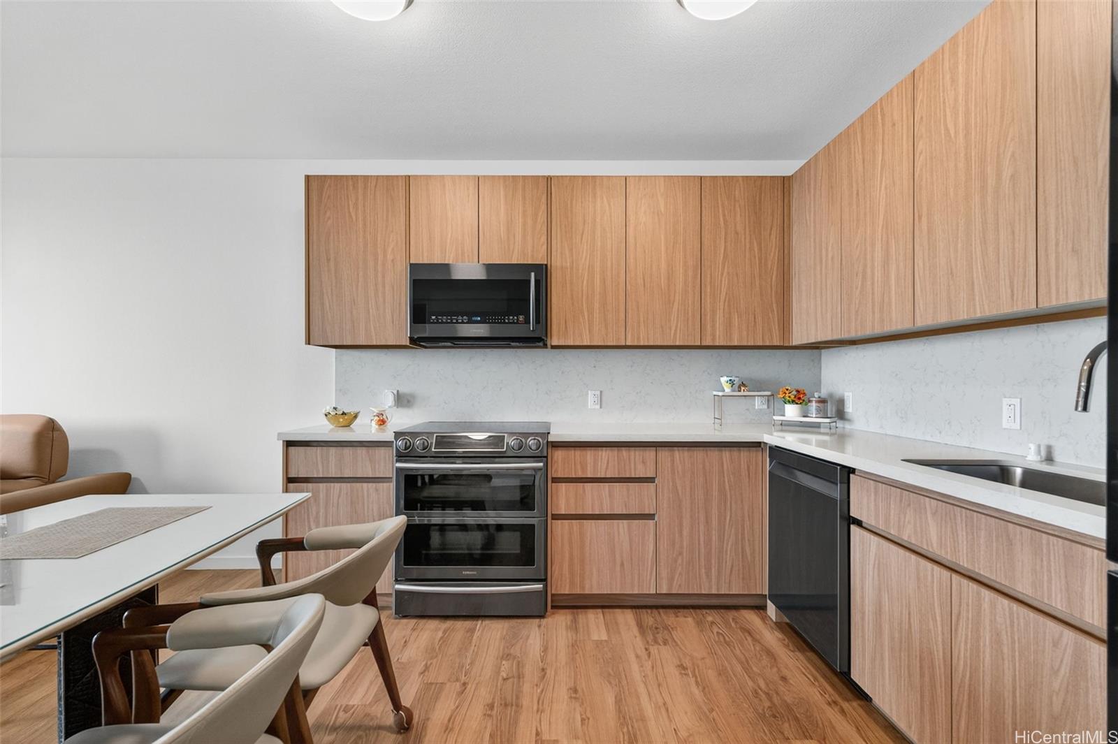 The Central Ala Moana condo # 2009, Honolulu, Hawaii - photo 5 of 24