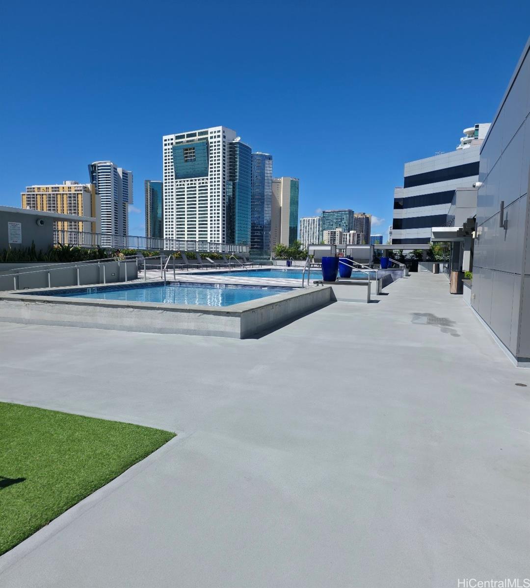 The Central Ala Moana condo # 2411, Honolulu, Hawaii - photo 12 of 22