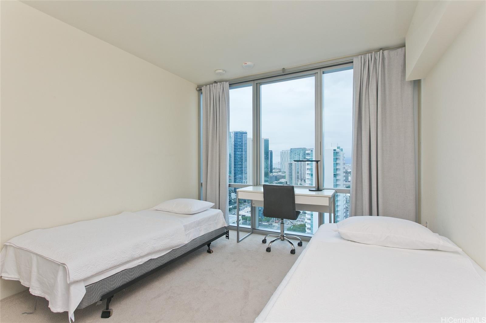 The Central Ala Moana condo # 2512, Honolulu, Hawaii - photo 7 of 20