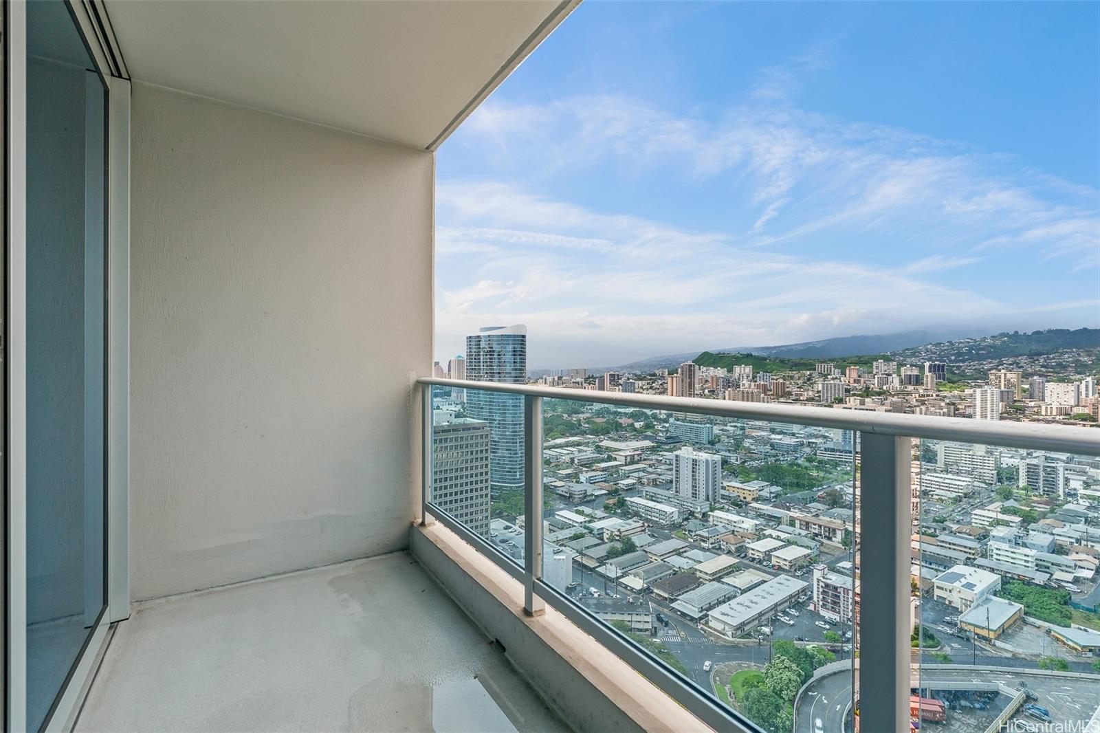 1391 Kapiolani Blvd Honolulu - Rental - photo 16 of 23