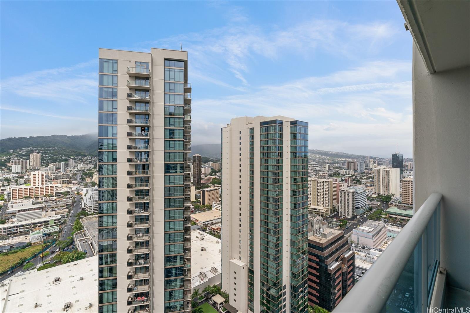 1391 Kapiolani Blvd Honolulu - Rental - photo 18 of 23