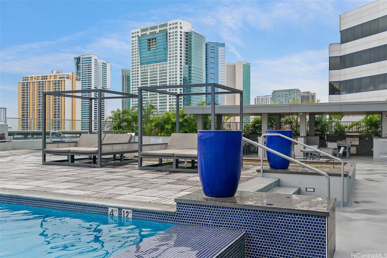 1391 Kapiolani Blvd Honolulu - Rental - photo 22 of 23