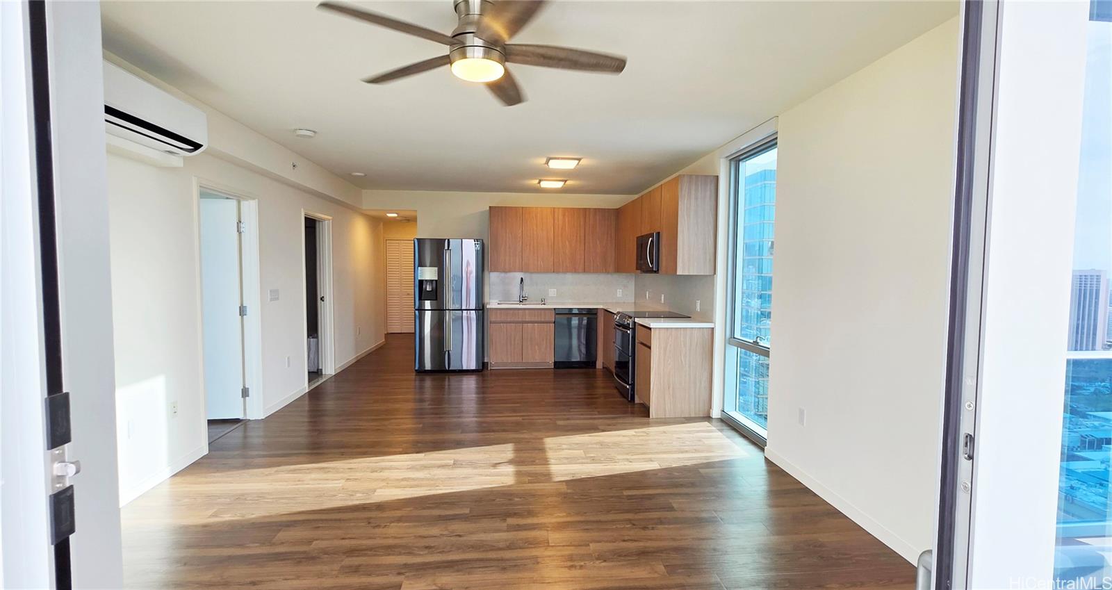 1391 Kapiolani Blvd Honolulu - Rental - photo 4 of 15