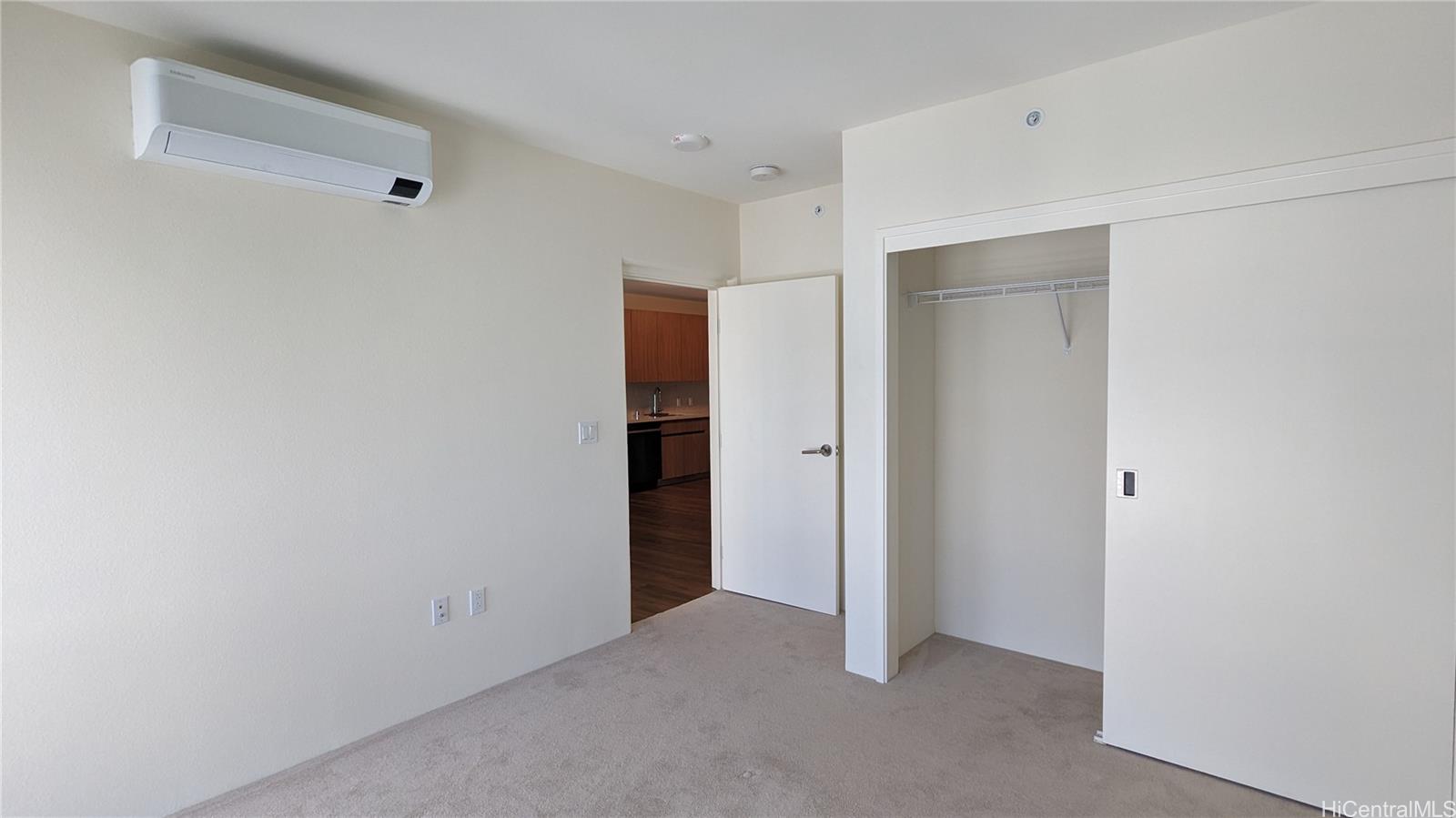 1391 Kapiolani Blvd Honolulu - Rental - photo 12 of 23