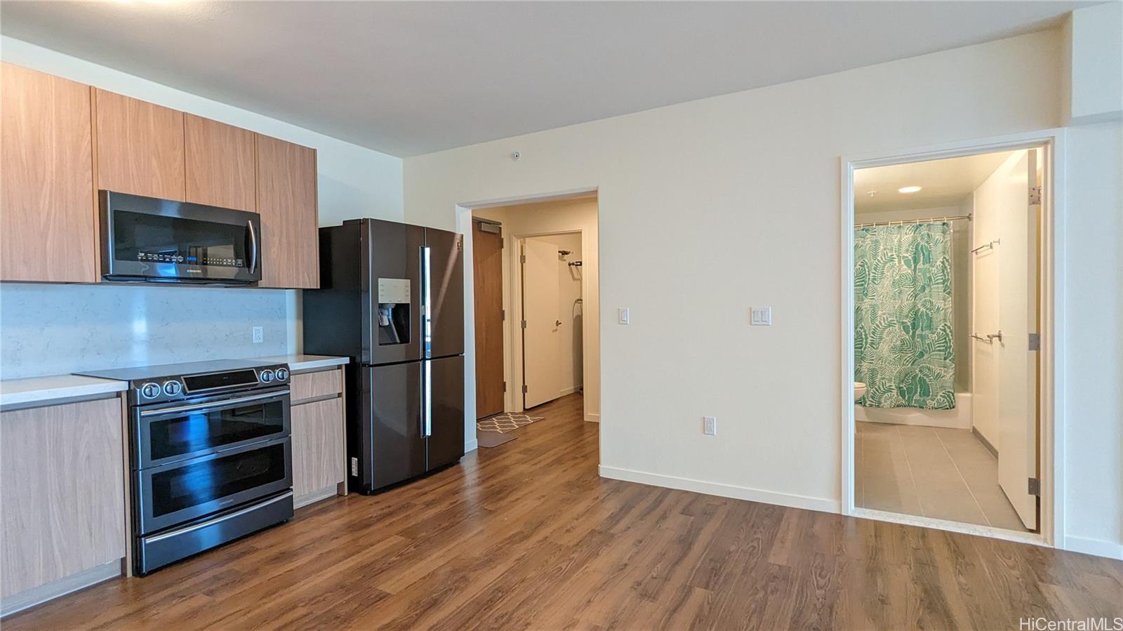 1391 Kapiolani Blvd Honolulu - Rental - photo 3 of 23