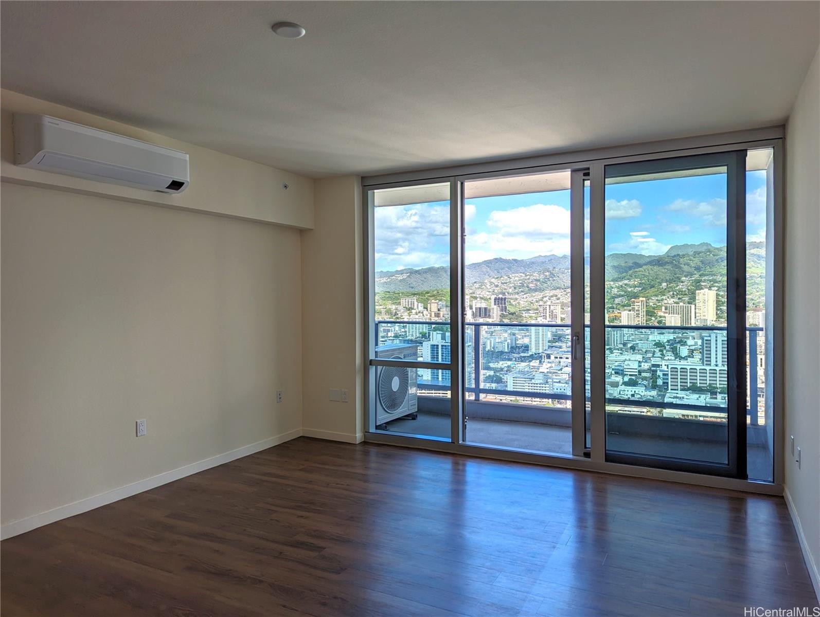 1391 Kapiolani Blvd Honolulu - Rental - photo 4 of 23