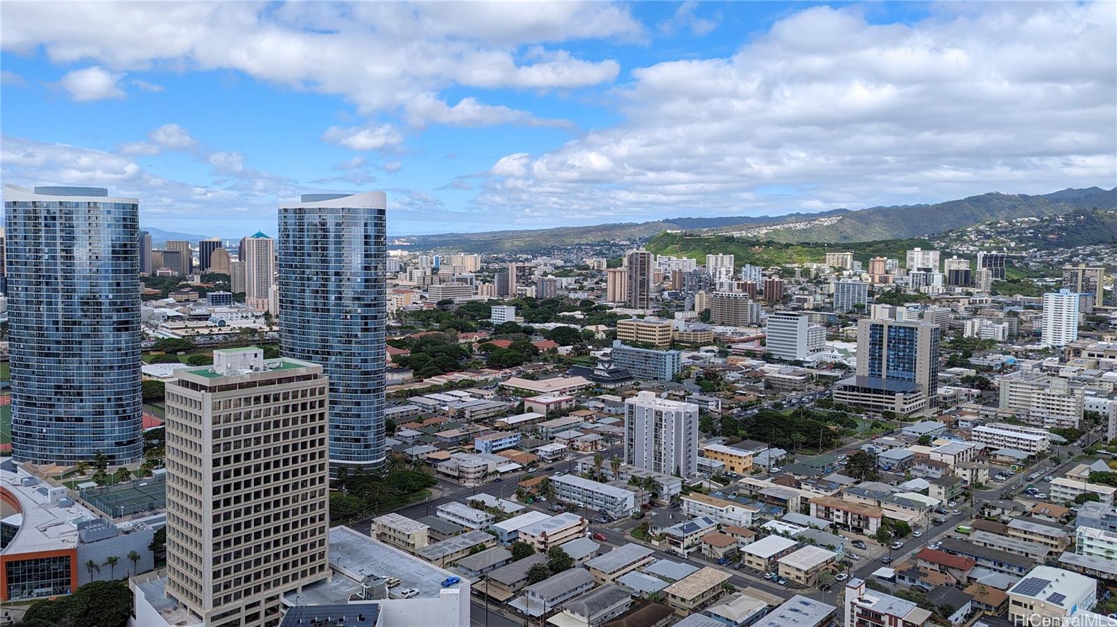 1391 Kapiolani Blvd Honolulu - Rental - photo 7 of 23