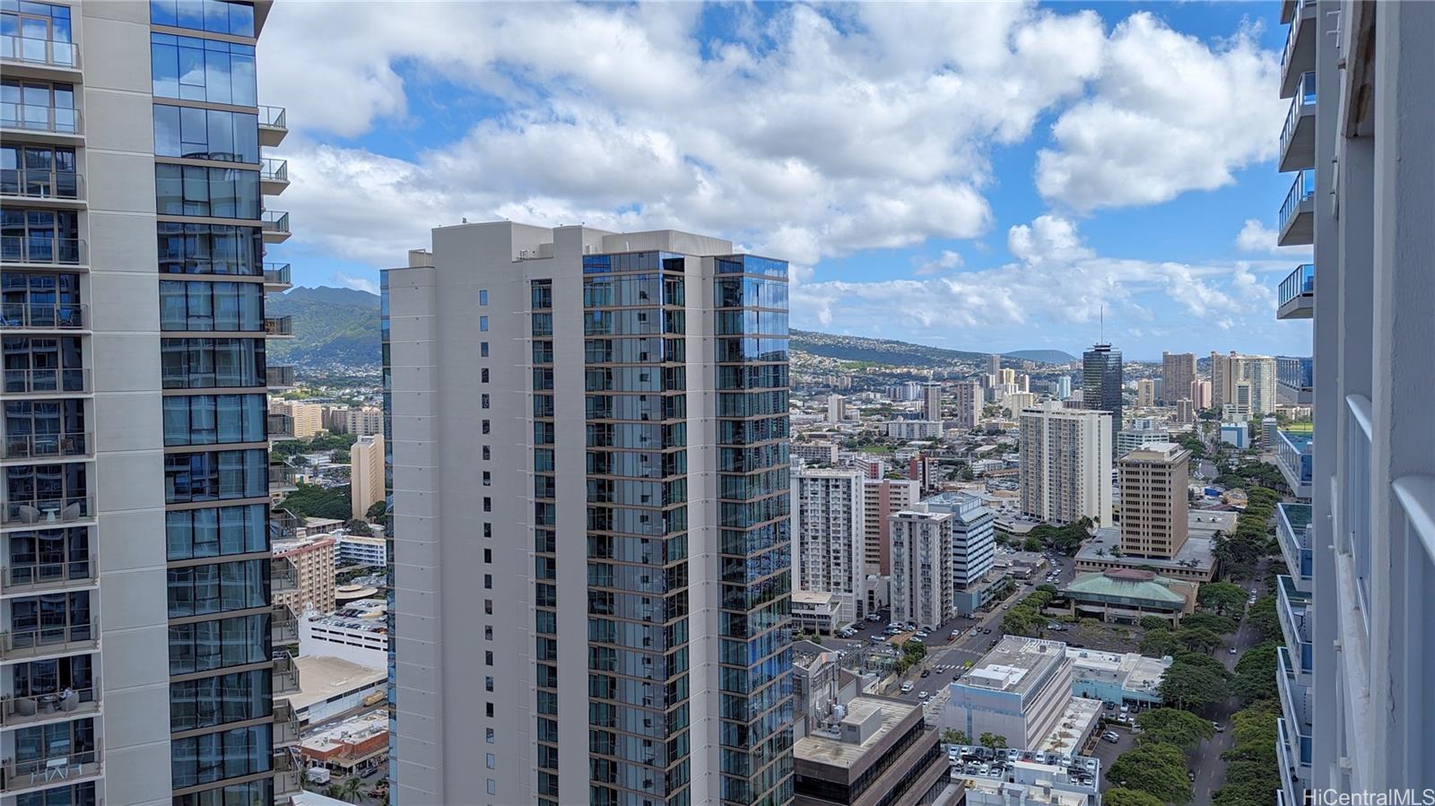 1391 Kapiolani Blvd Honolulu - Rental - photo 8 of 23