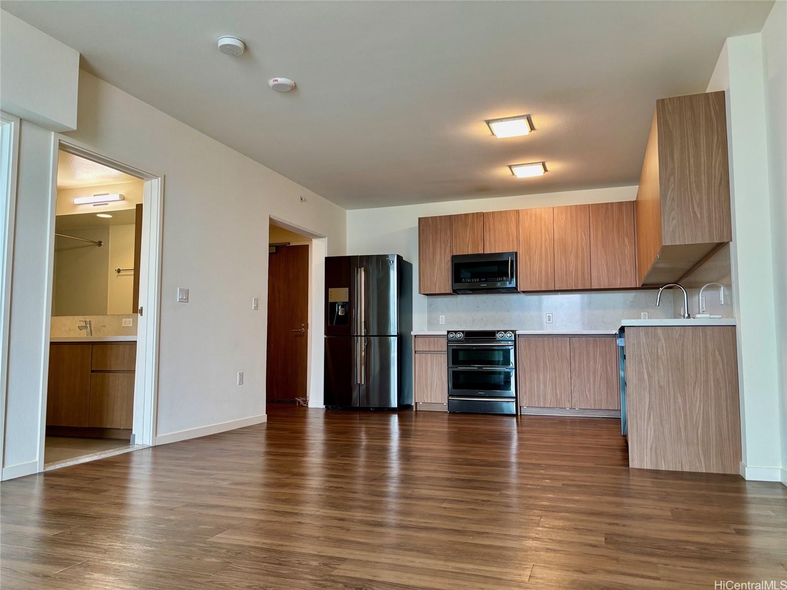 The Central Ala Moana condo # 3904, Honolulu, Hawaii - photo 4 of 19