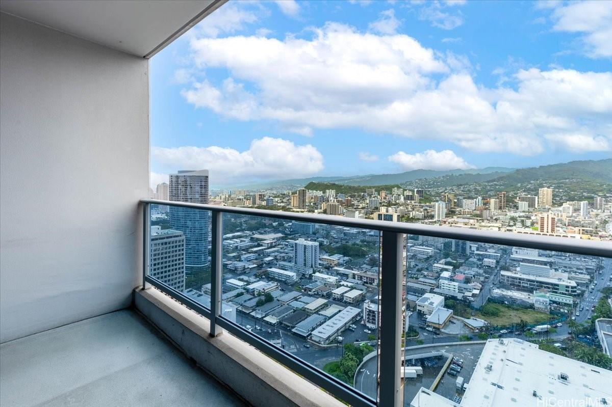 The Central Ala Moana condo # 3904, Honolulu, Hawaii - photo 5 of 25