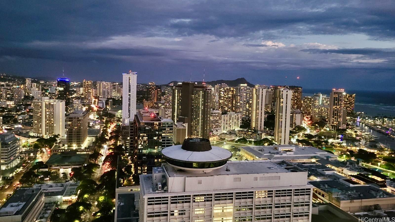 The Central Ala Moana condo # 4007, Honolulu, Hawaii - photo 7 of 24
