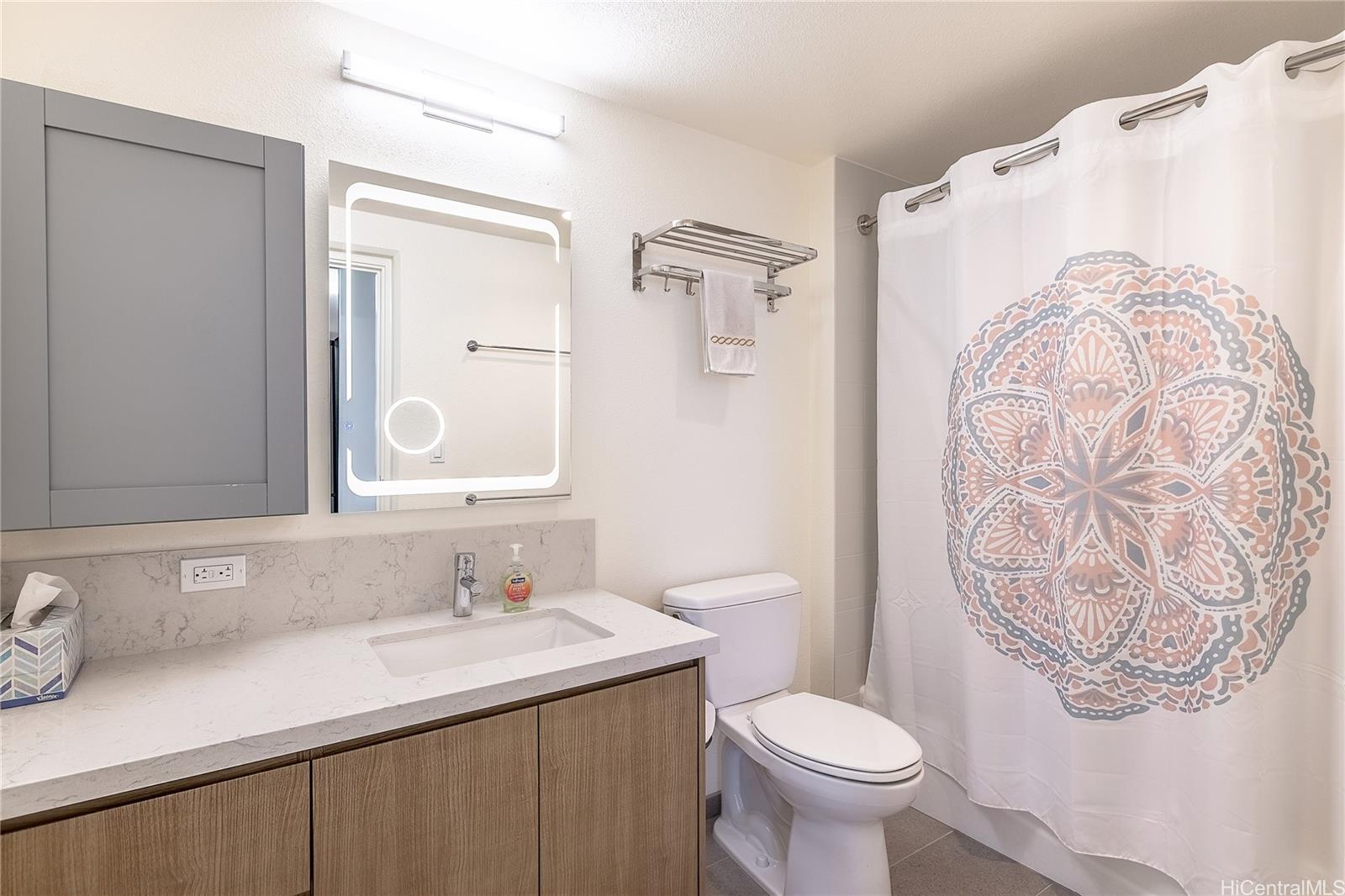 The Central Ala Moana condo # 4201, Honolulu, Hawaii - photo 10 of 13