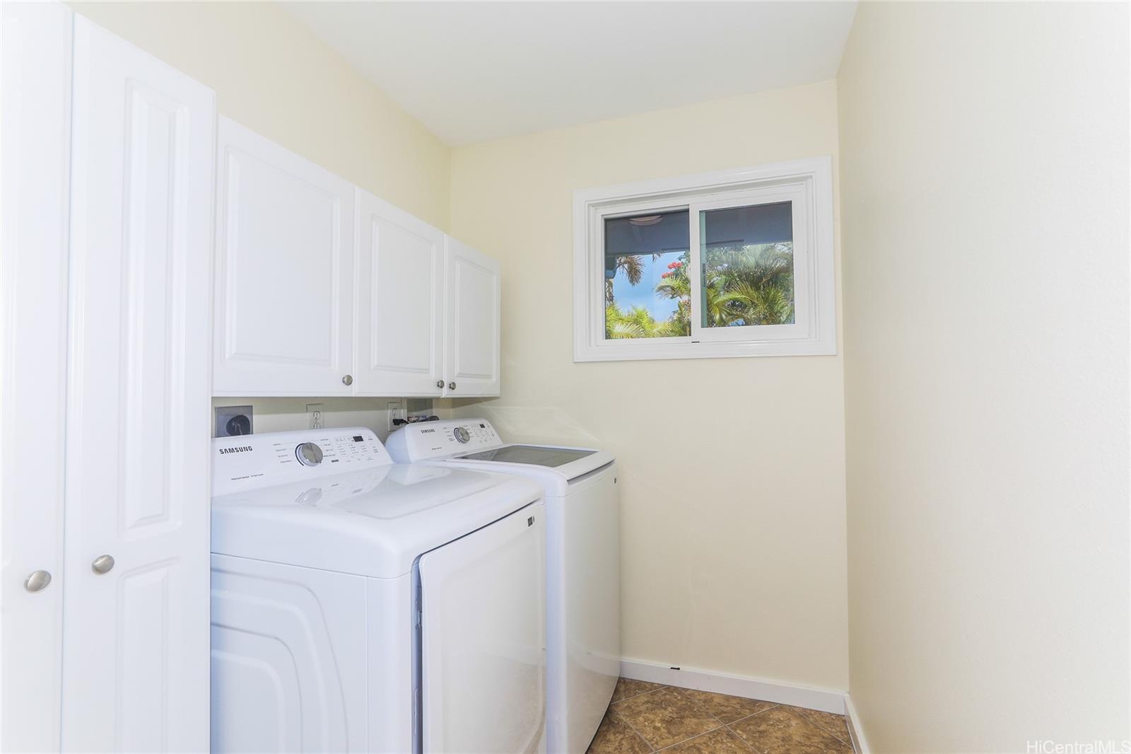 1399 Nanialii St Kailua - Rental - photo 13 of 16