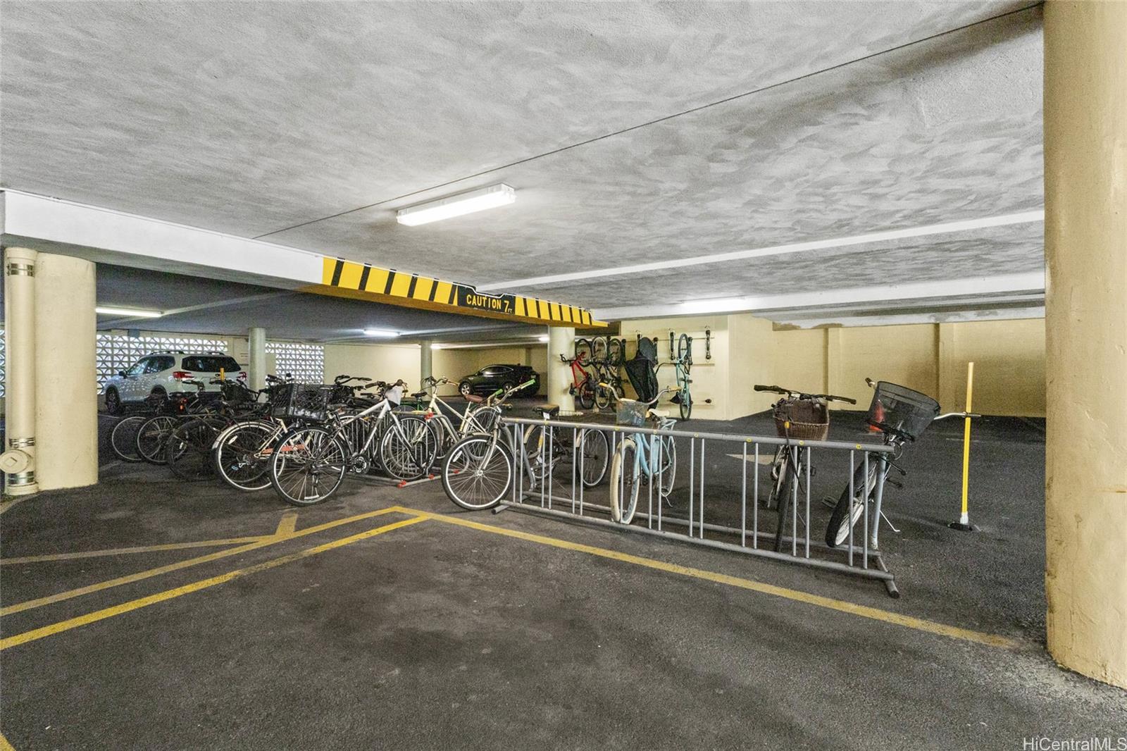 Meridian East condo # 306, Kailua, Hawaii - photo 18 of 22