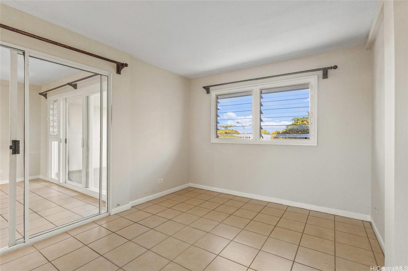 Meridian East condo # 306, Kailua, Hawaii - photo 10 of 22