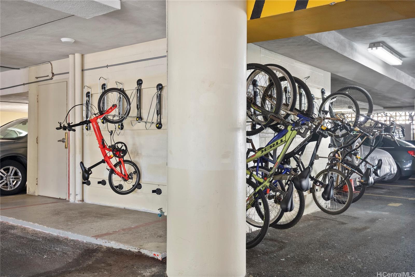 Meridian East condo # 806, Kailua, Hawaii - photo 21 of 25