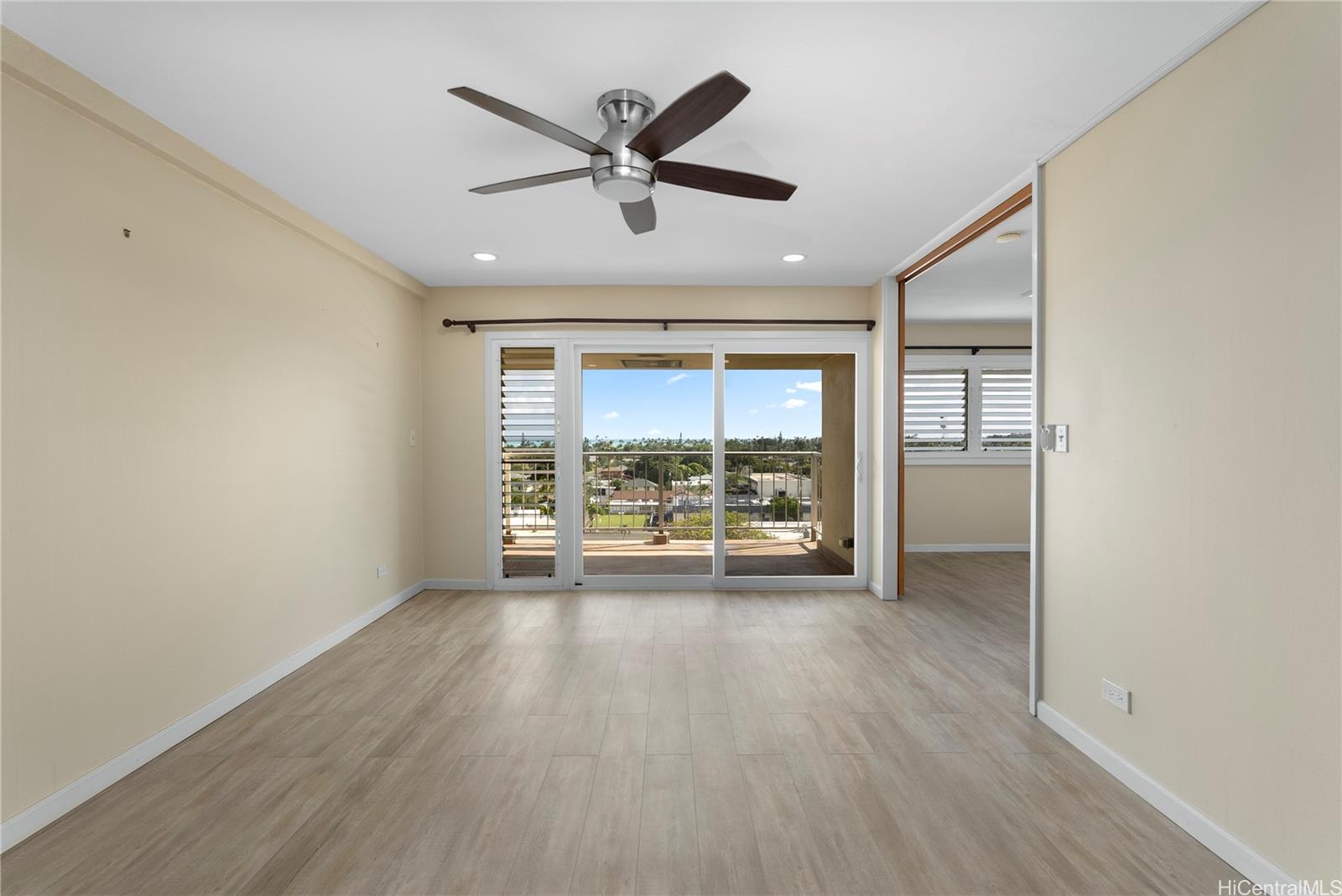 Meridian East condo # 806, Kailua, Hawaii - photo 5 of 25