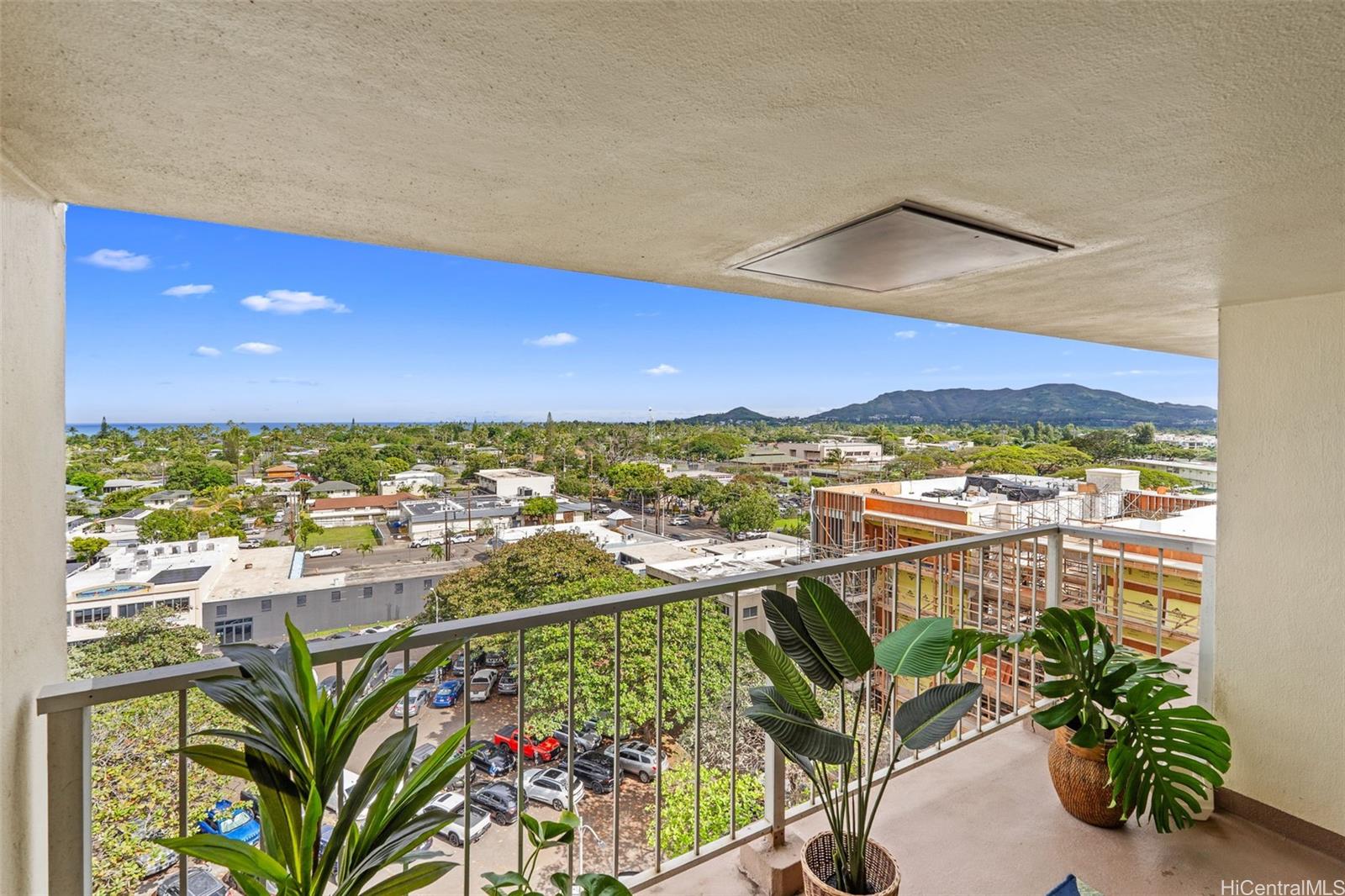 Meridian East condo # 904, Kailua, Hawaii - photo 4 of 25