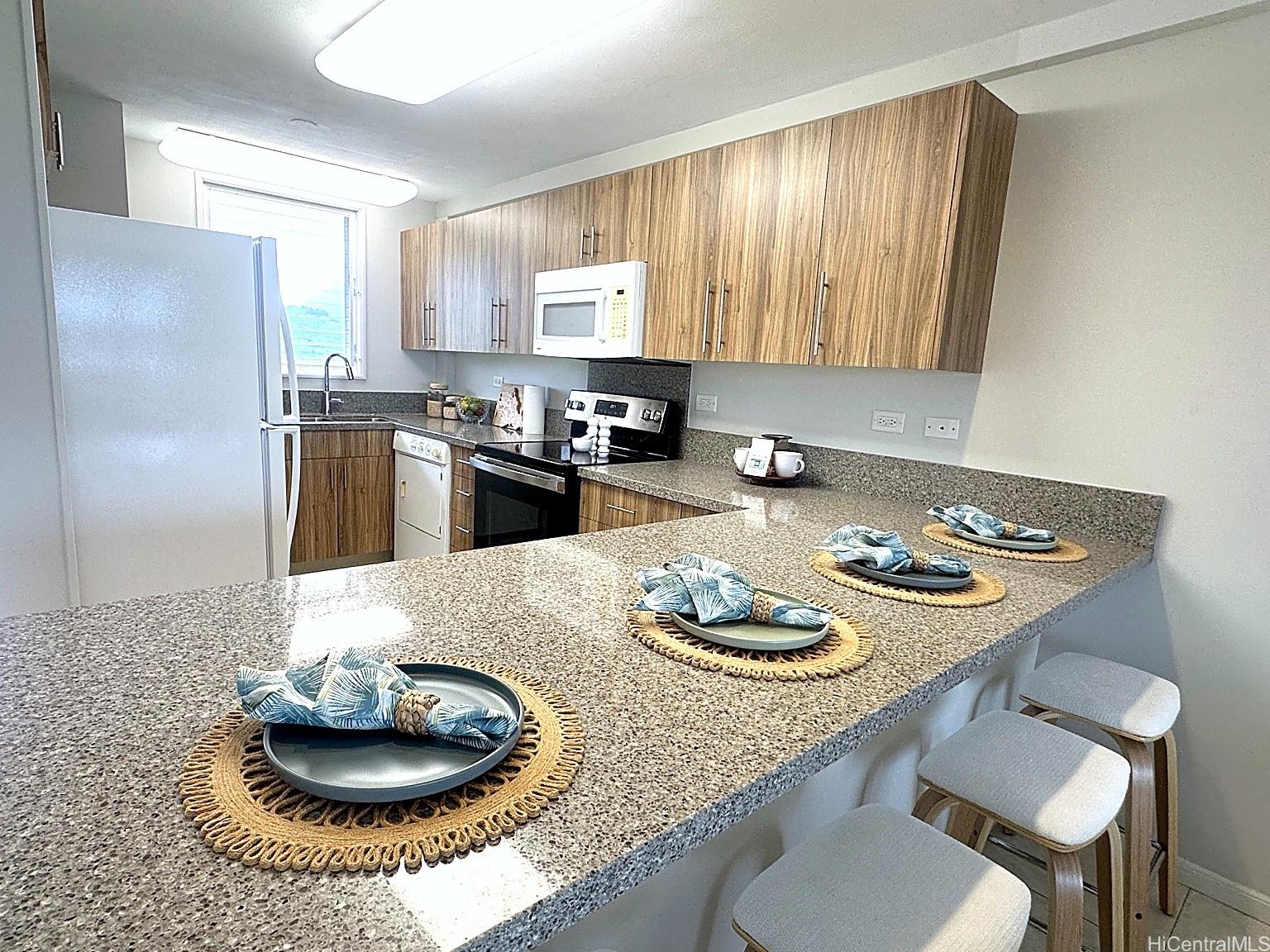 Meridian East condo # 906, Kailua, Hawaii - photo 7 of 16