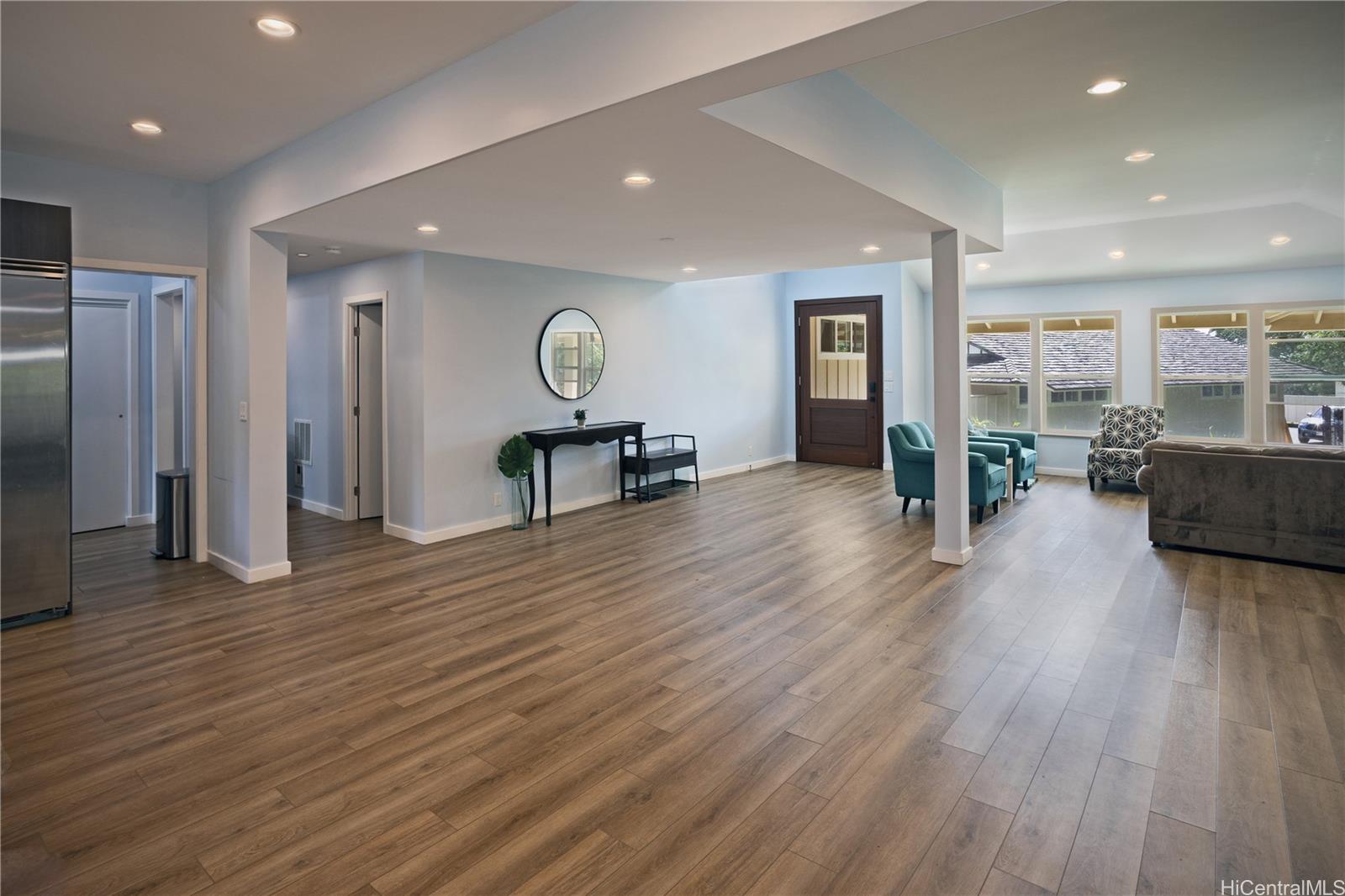 14  Hakumele Pl Old Pali, Honolulu home - photo 5 of 25