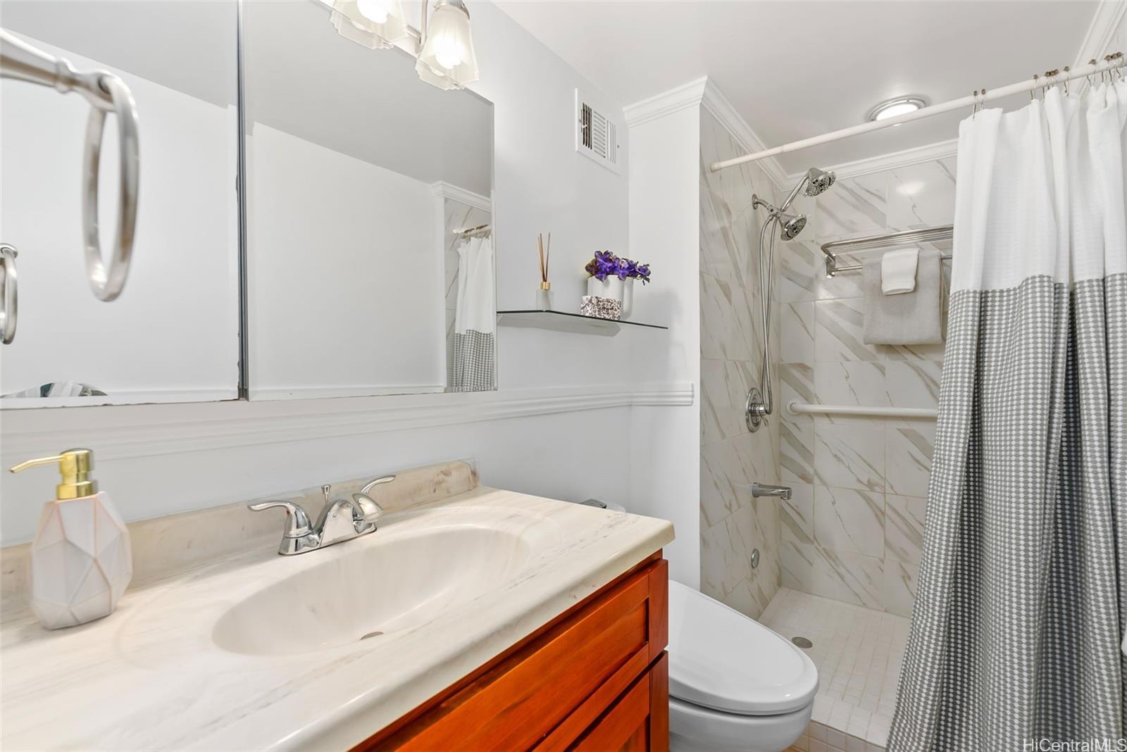 Barclay condo # 505, Honolulu, Hawaii - photo 13 of 19