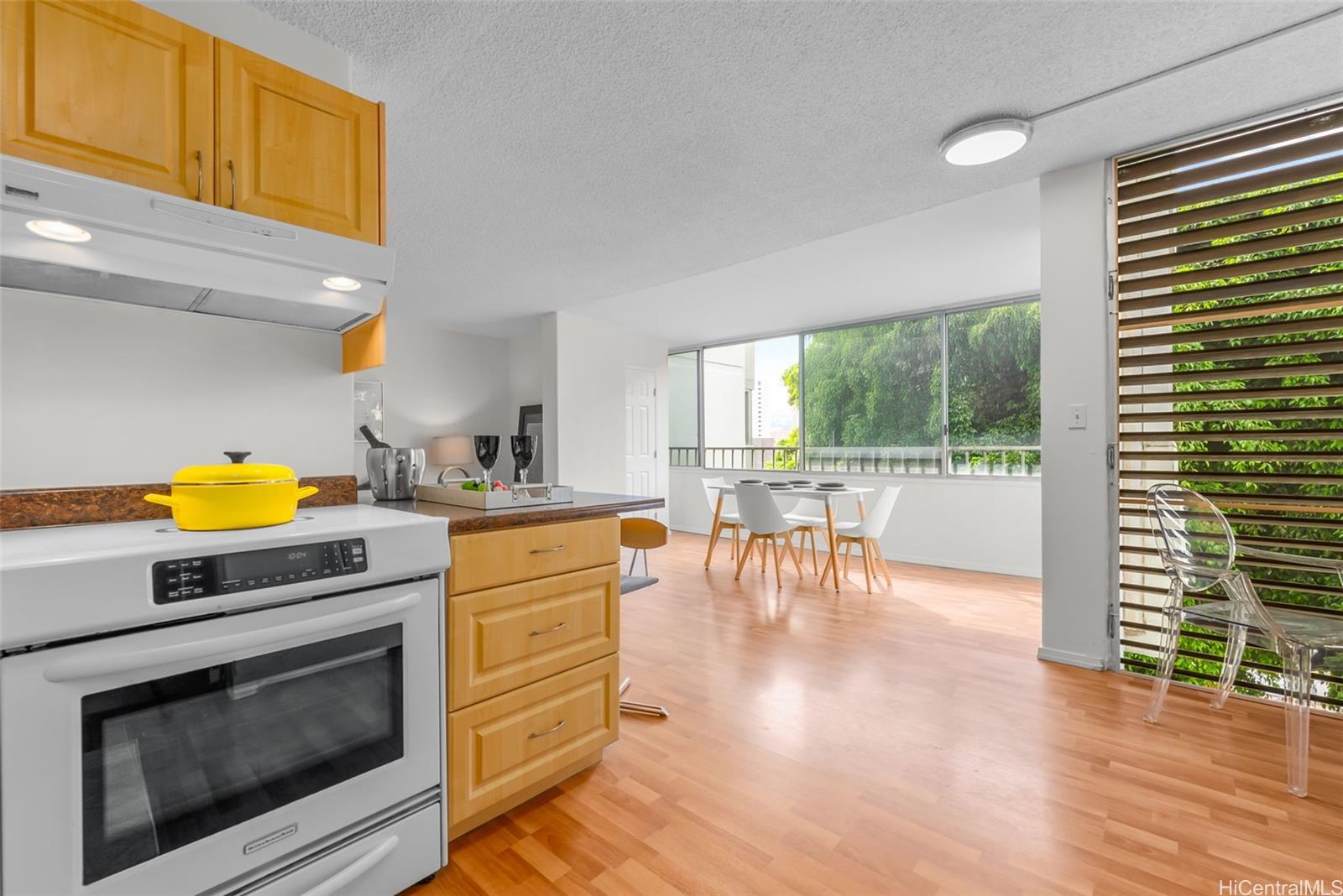 Barclay condo # 505, Honolulu, Hawaii - photo 10 of 19