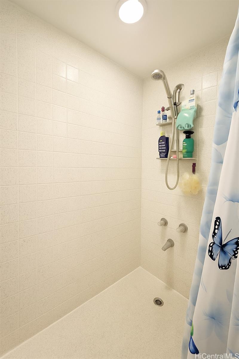 Barclay condo # 903, Honolulu, Hawaii - photo 7 of 13