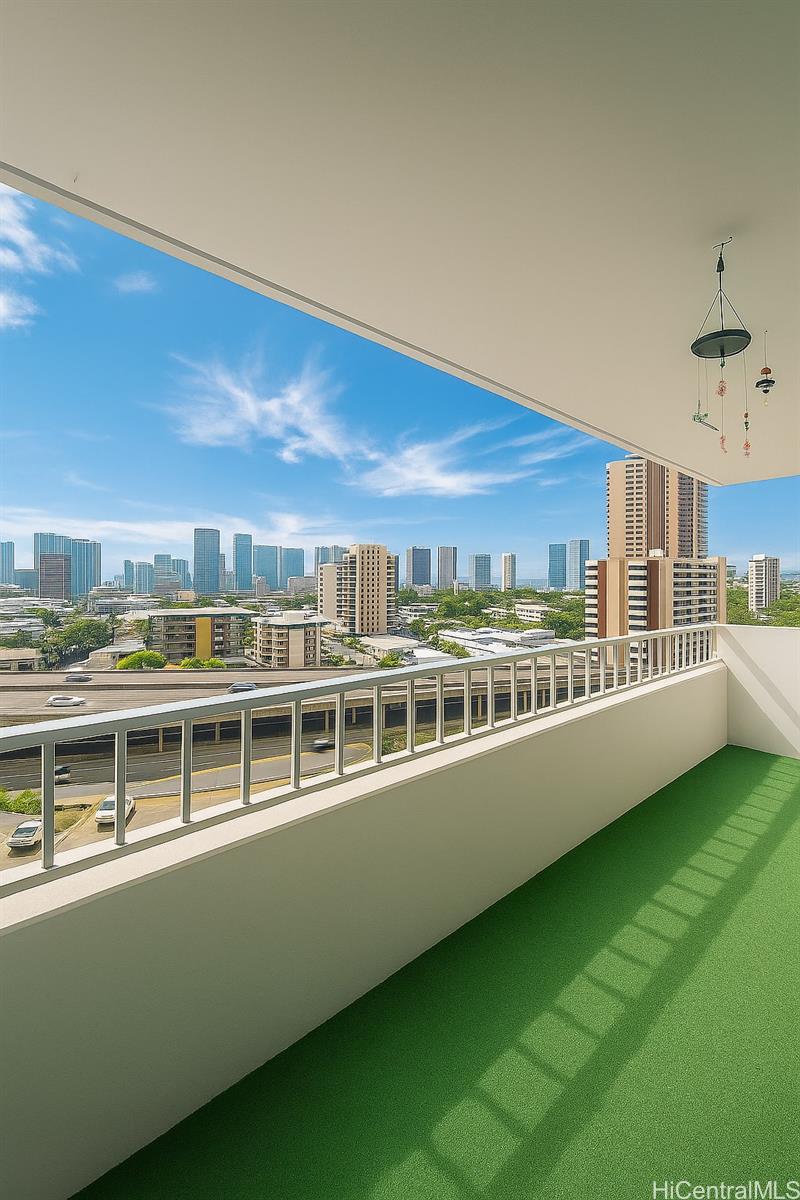 Barclay condo # 903, Honolulu, Hawaii - photo 10 of 13