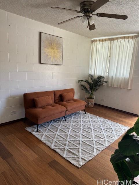 Lusitana Gardens condo # 305, Honolulu, Hawaii - photo 2 of 17