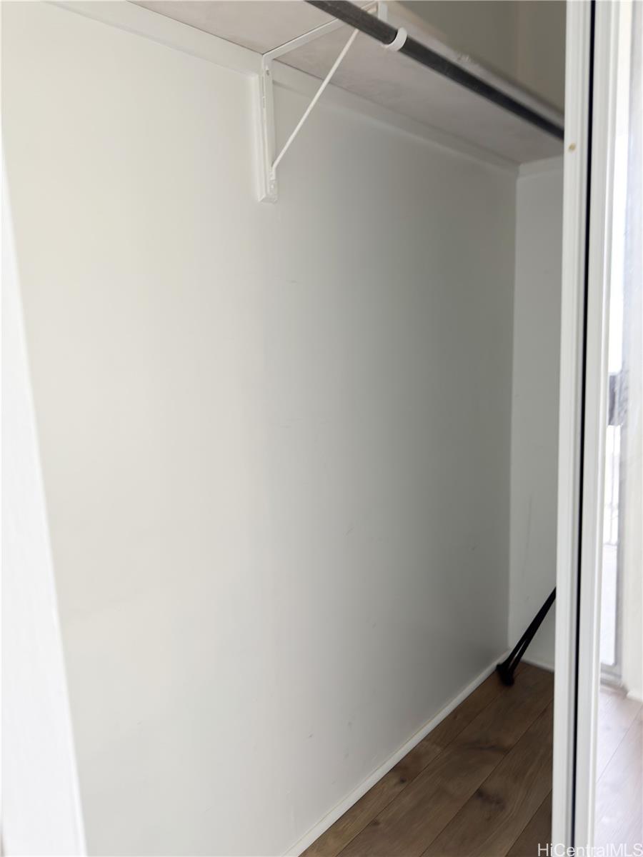 Lusitana Gardens condo # 503, Honolulu, Hawaii - photo 3 of 7