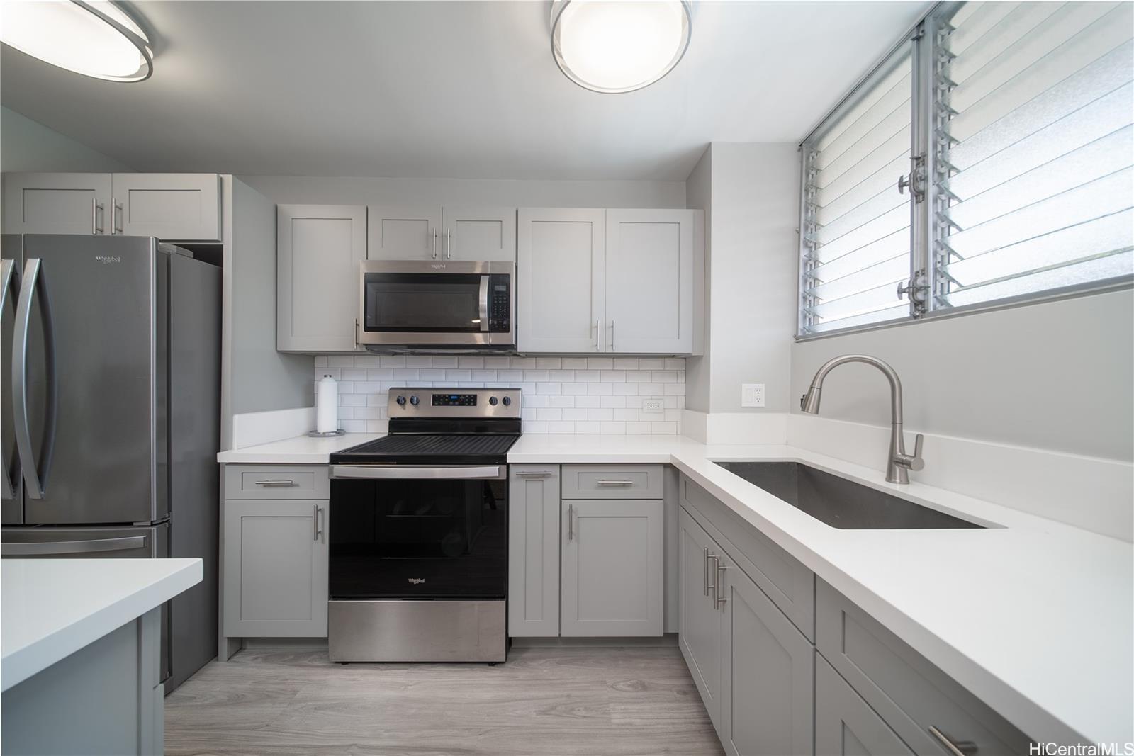 1401 Lusitana St Honolulu - Rental - photo 2 of 22